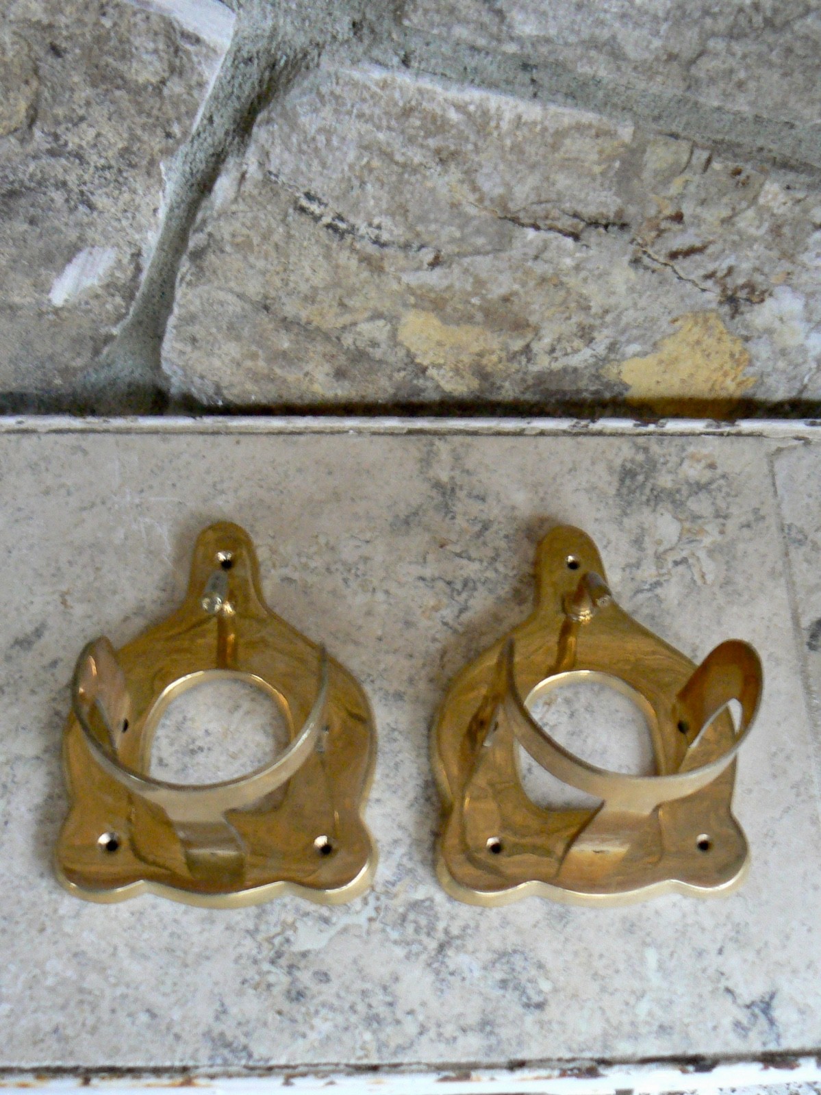 Two Pairs Vintage Brass Equestrian Tack Room Hooks for Bridle Halter Reins Leads