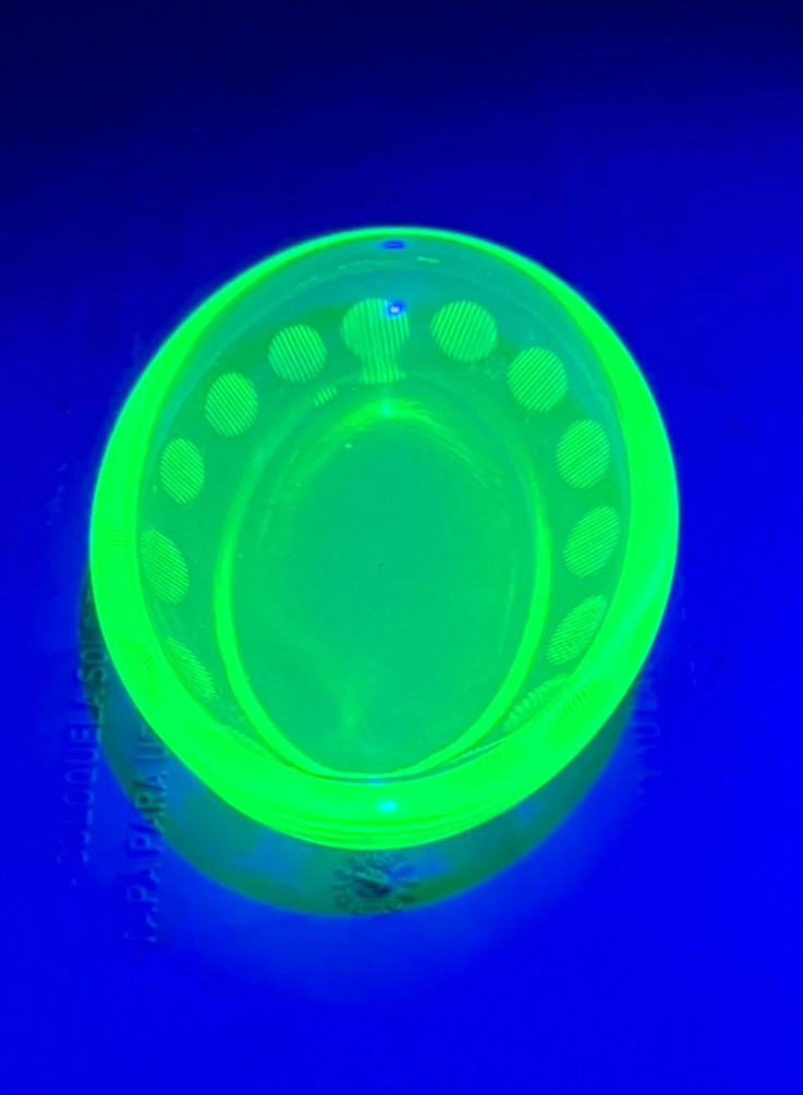 Vintage Green Uranium Cambridge Glass Oval Salt Cellar Salt Dip. Etched Glass