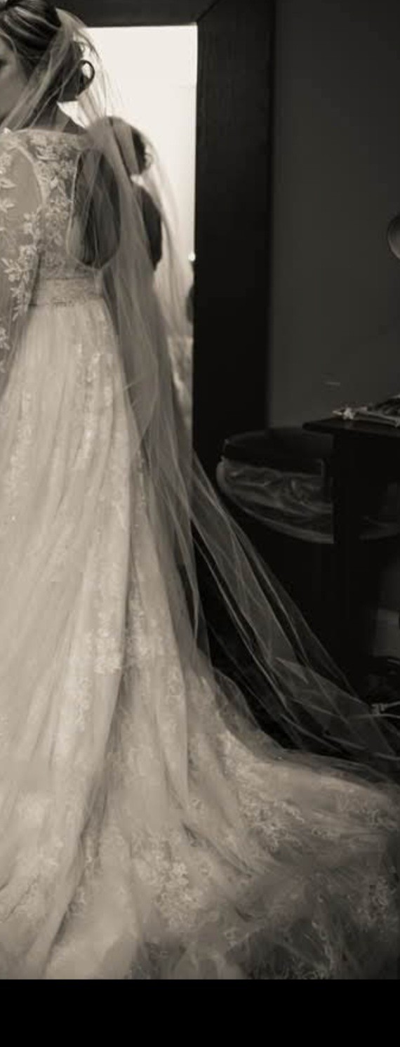 Raw edge cathedral veil 108in long, Worn One Bride. #wedding