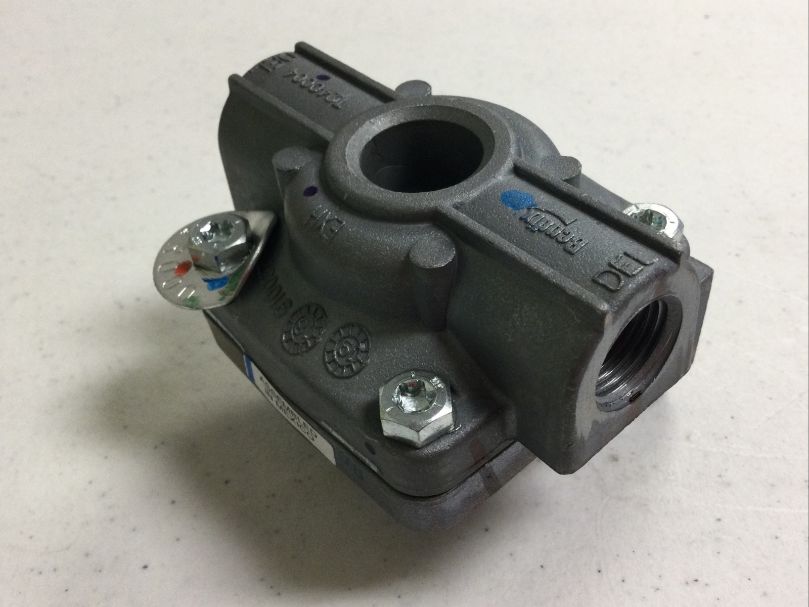 NEW, BENDIX 229860N K037947 QUICK RELEASE VALVE, FREE SHIPPING