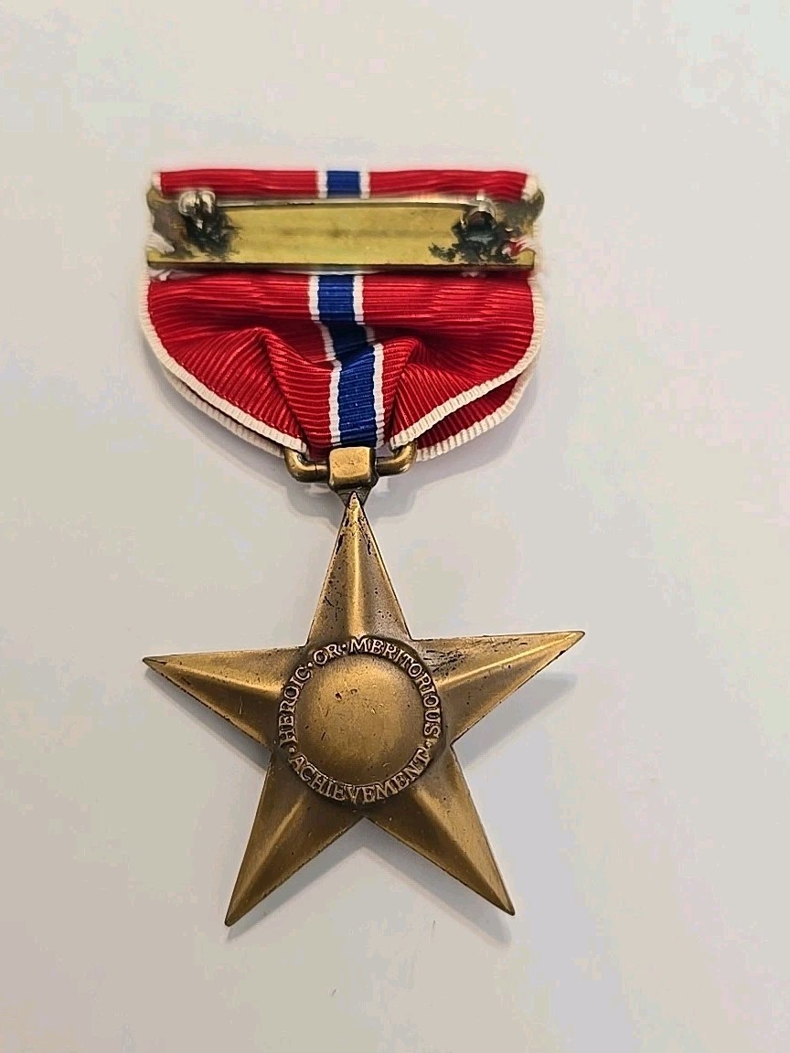 1945 Bronze Star Medal in Original Box-American Emblem CO, INC-HTF WW2
