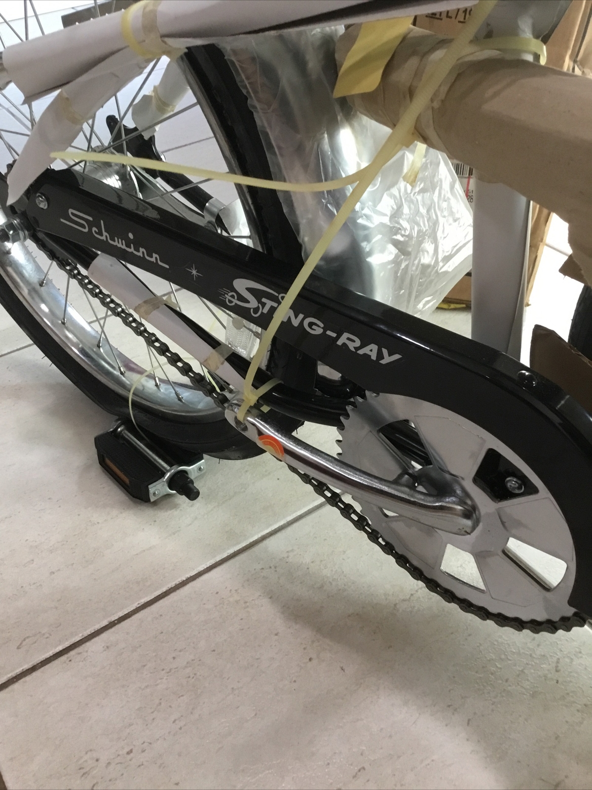 Schwinn Sting Ray Coal Krate Cruiser Bike 2007 NOS Special edition