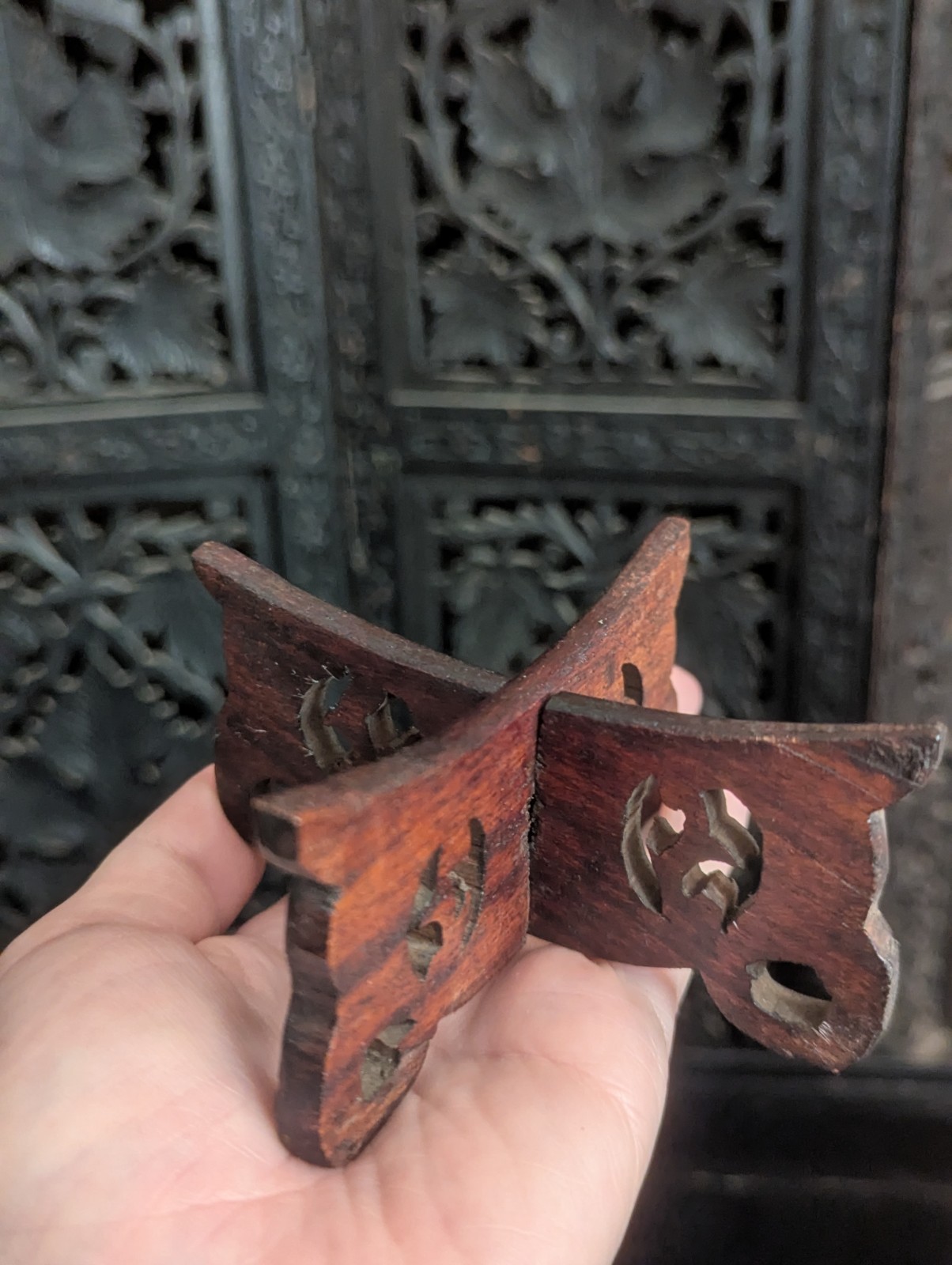 Vintage Chinese Carved Wooden Display Stand Vase Art Base Used