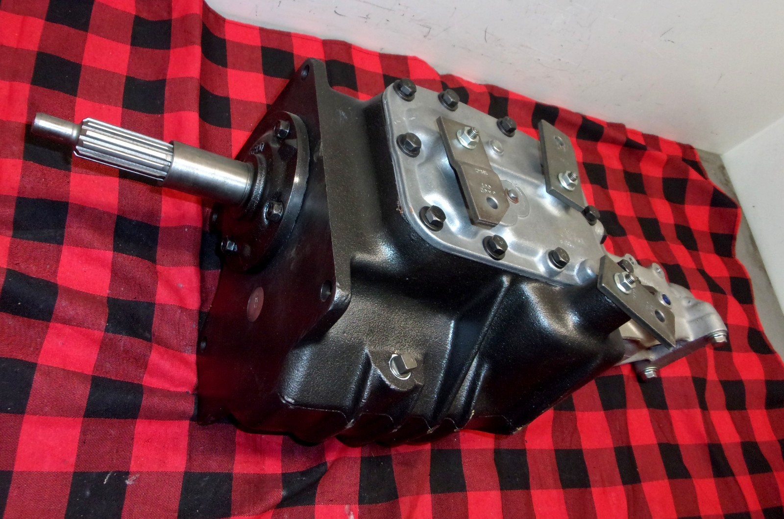 GM 833 MY6 NP440 3 SPEED WITH O/D 3.09 1ST GEAR 2WD TRUCK 10 X 27 SPLINE