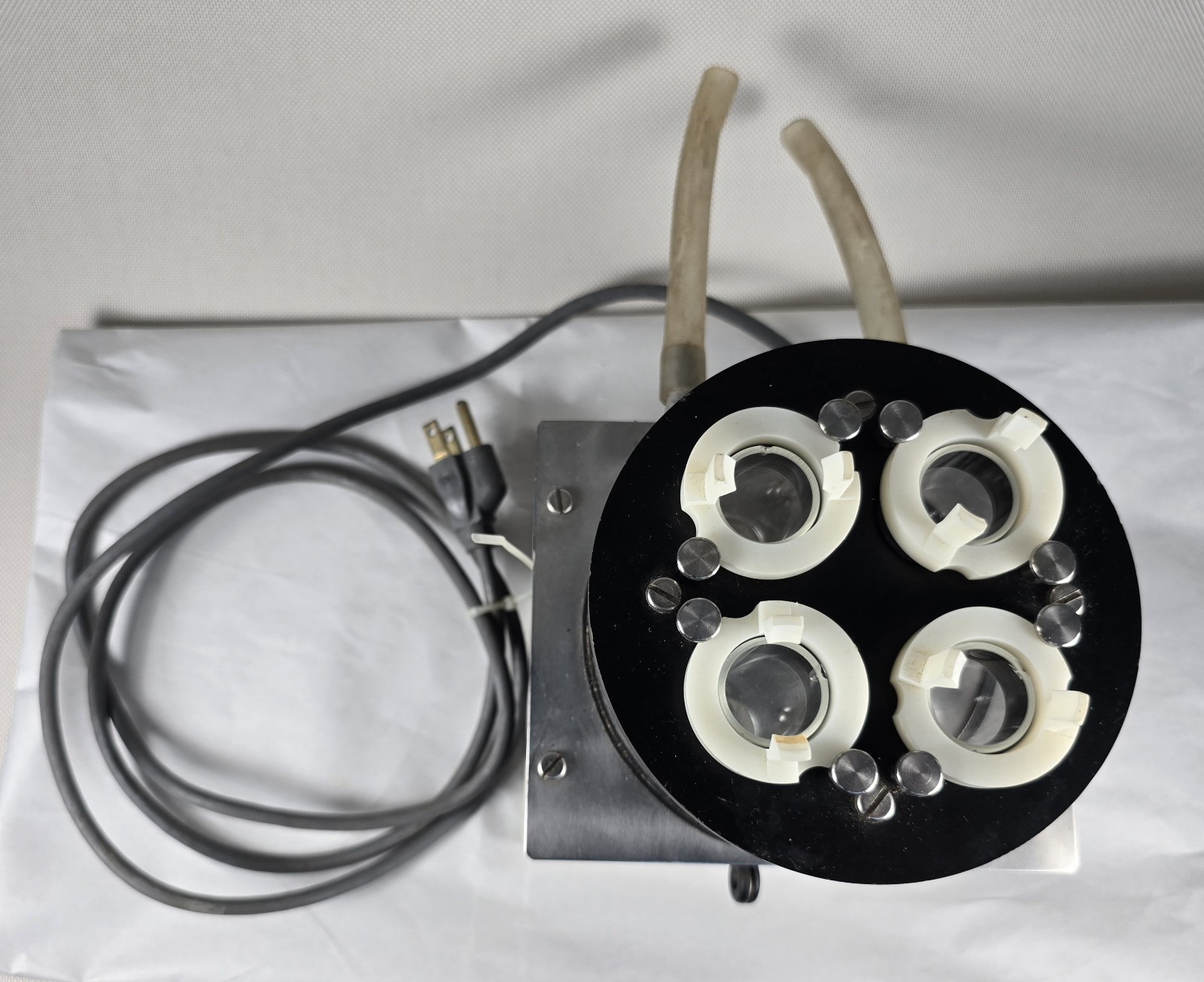 Yellow Springs YSI 5301 Thermostatic Bath Untested Powers On Glass Vials Intact