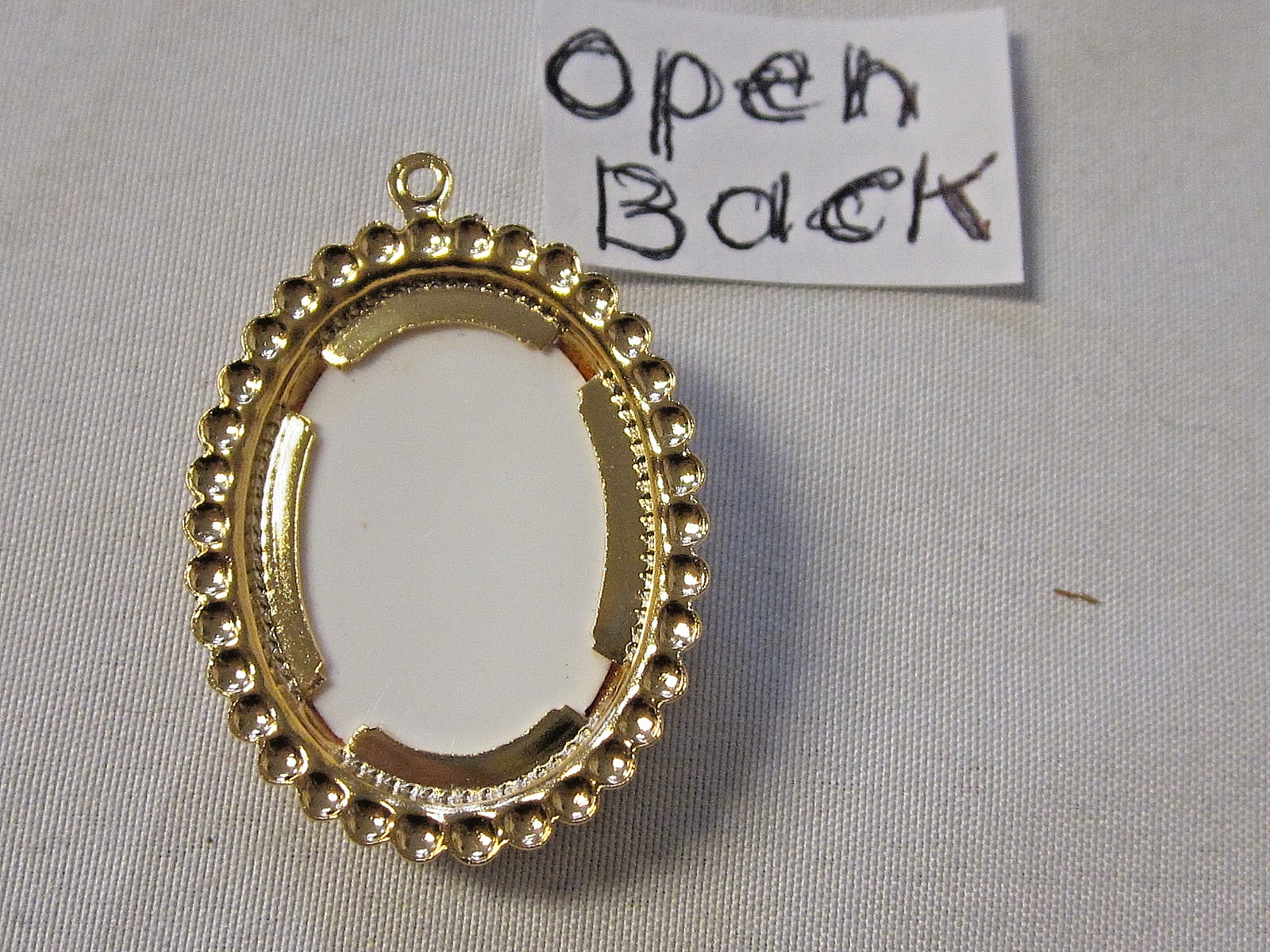 12pc Rare Prong Set HAMILTON GOLD PLATED 25x18mm Oval Cameo Pendant Settings NOS