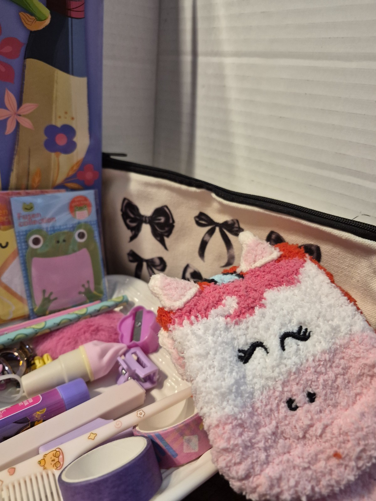 Kids Mystery Scoop + Bonus Toy Surprise/ Fun & Random/ Ages 8-12