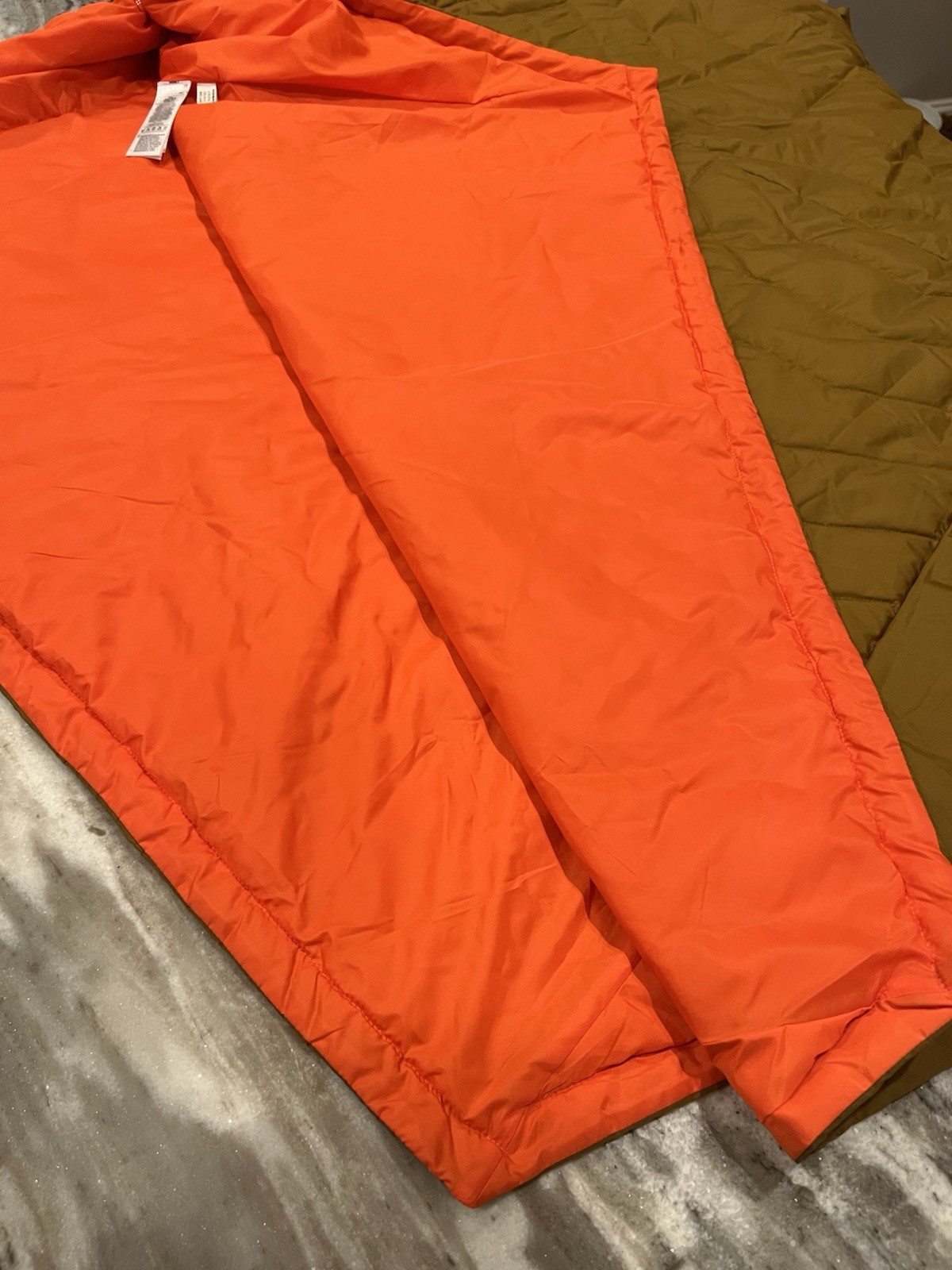 Adidas XL Terrex Xploric PrimaLoft Insulated Hooded Poncho