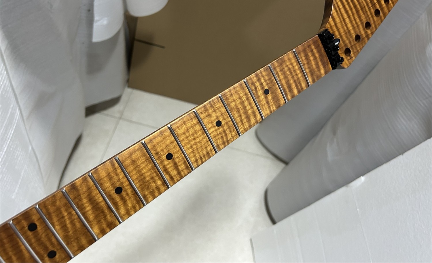 AAAA REVERSE HEAD ROASTED FLAME MAPLE 22 FRET GUITAR NECK LOCKING NUT