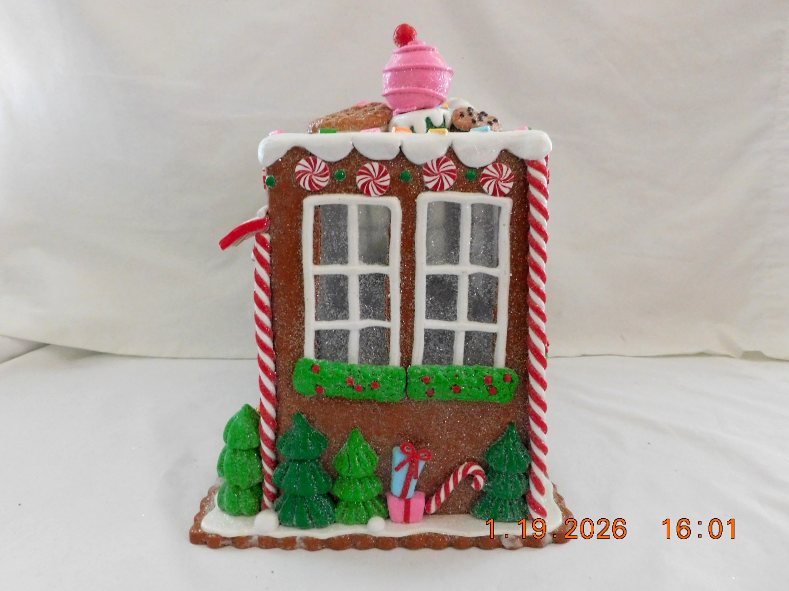 New 2025 Trimsetter Gingerbread House Light Up LED "Goodies Cafe" 10"T x 11"L