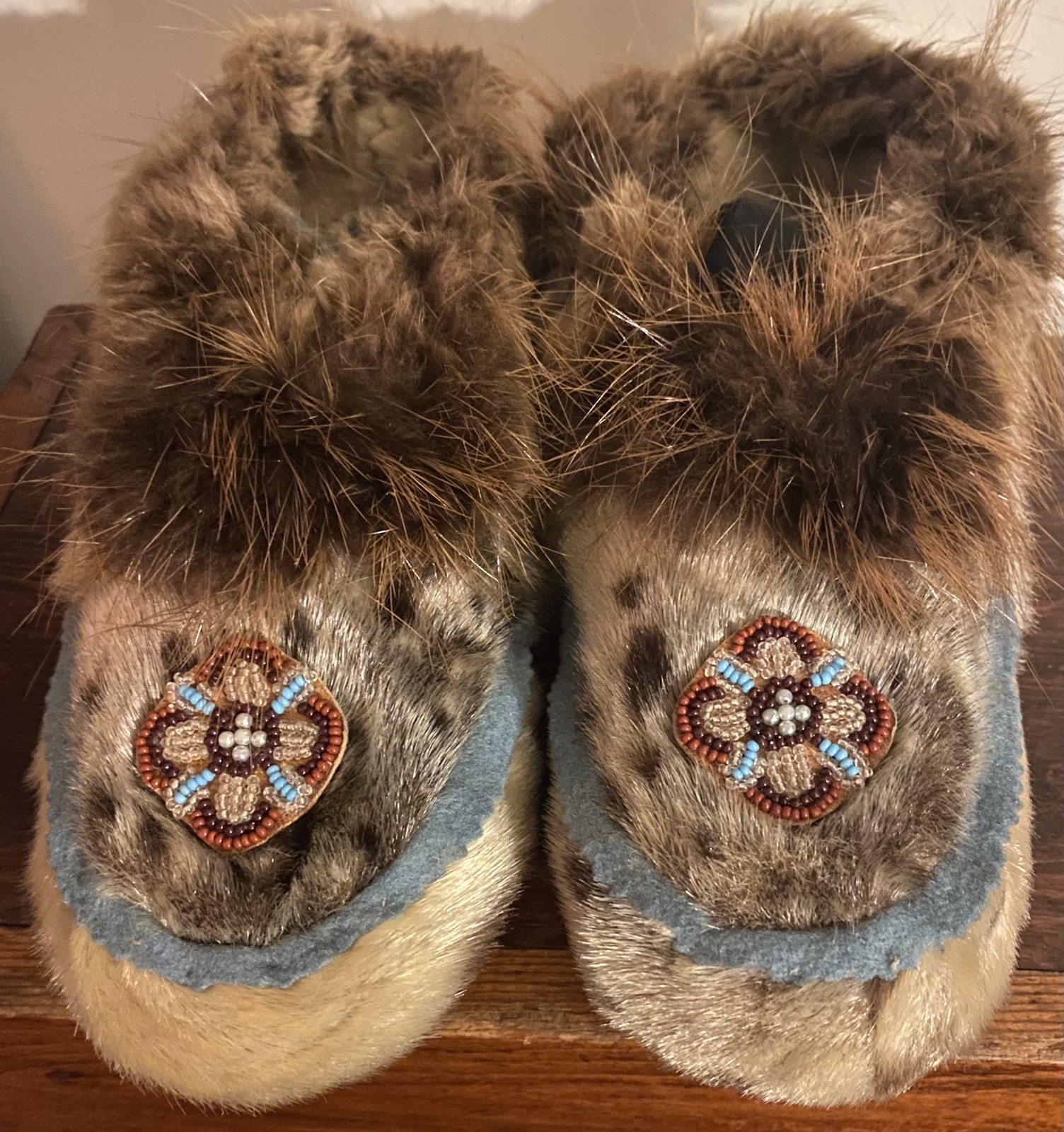 Native American Indian Bead Moccasins Vtg Leather Fur Hand Made Inuit Eskimo