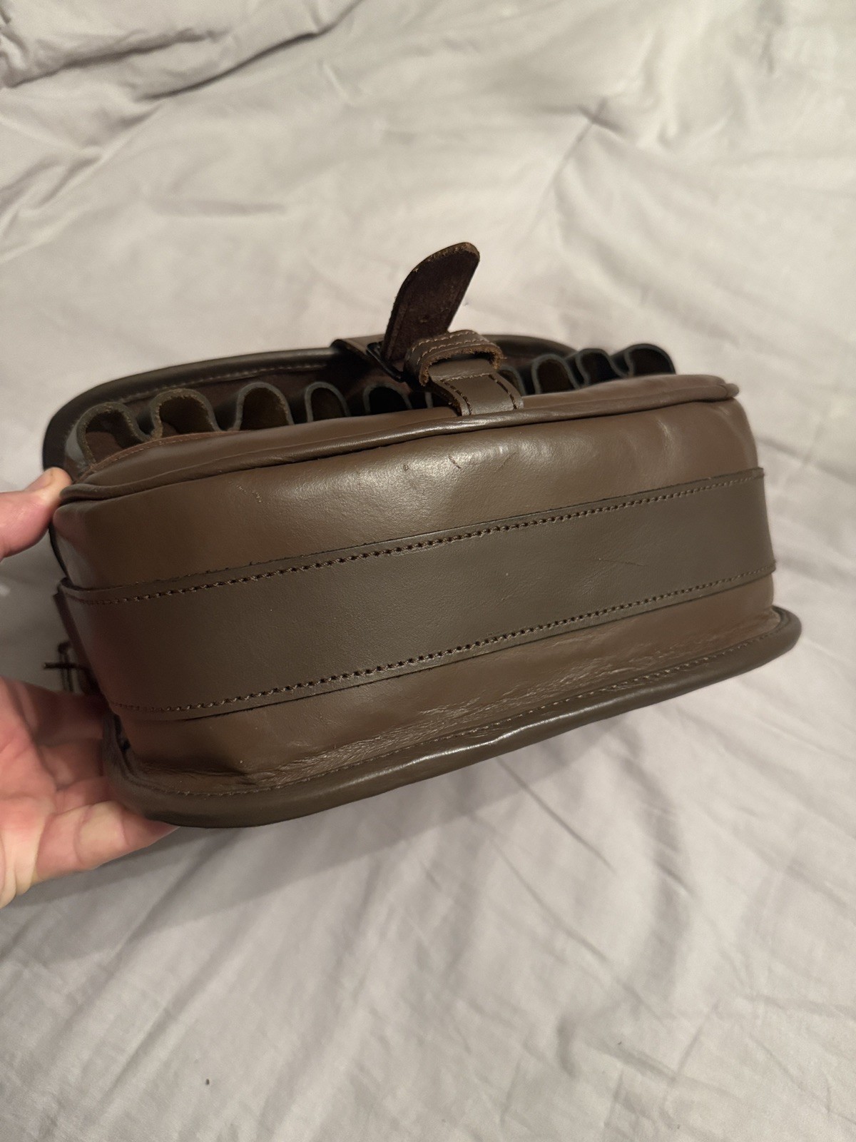 Cow Hide Leather Shotgun 120 Cartridges Holder Hunting Speed Bag Ammo