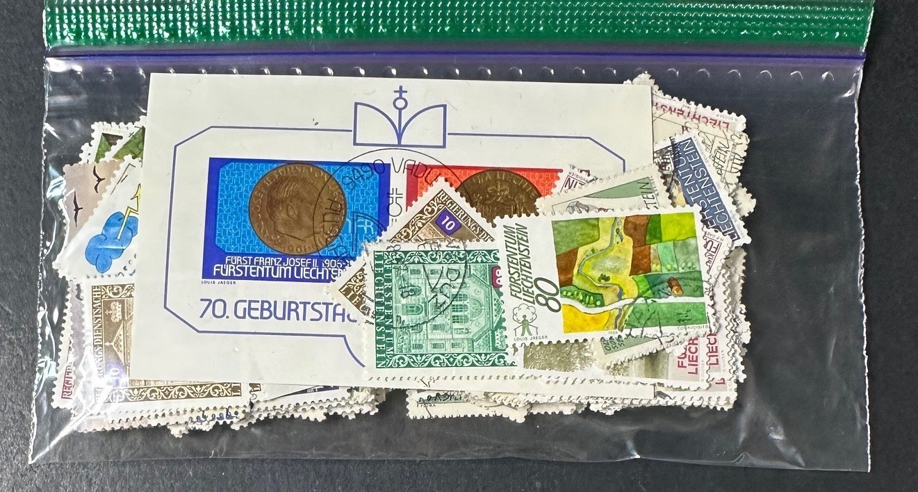 LIECHTENSTEIN   Lovely  Packet Of  About  150  Used
