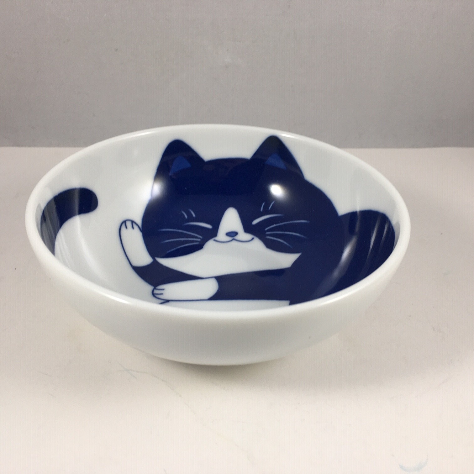 Japanese Rice Soup Dessert Bowl 4-7/8"D Porcelain Blue Tuxedo Cat Made in Japan