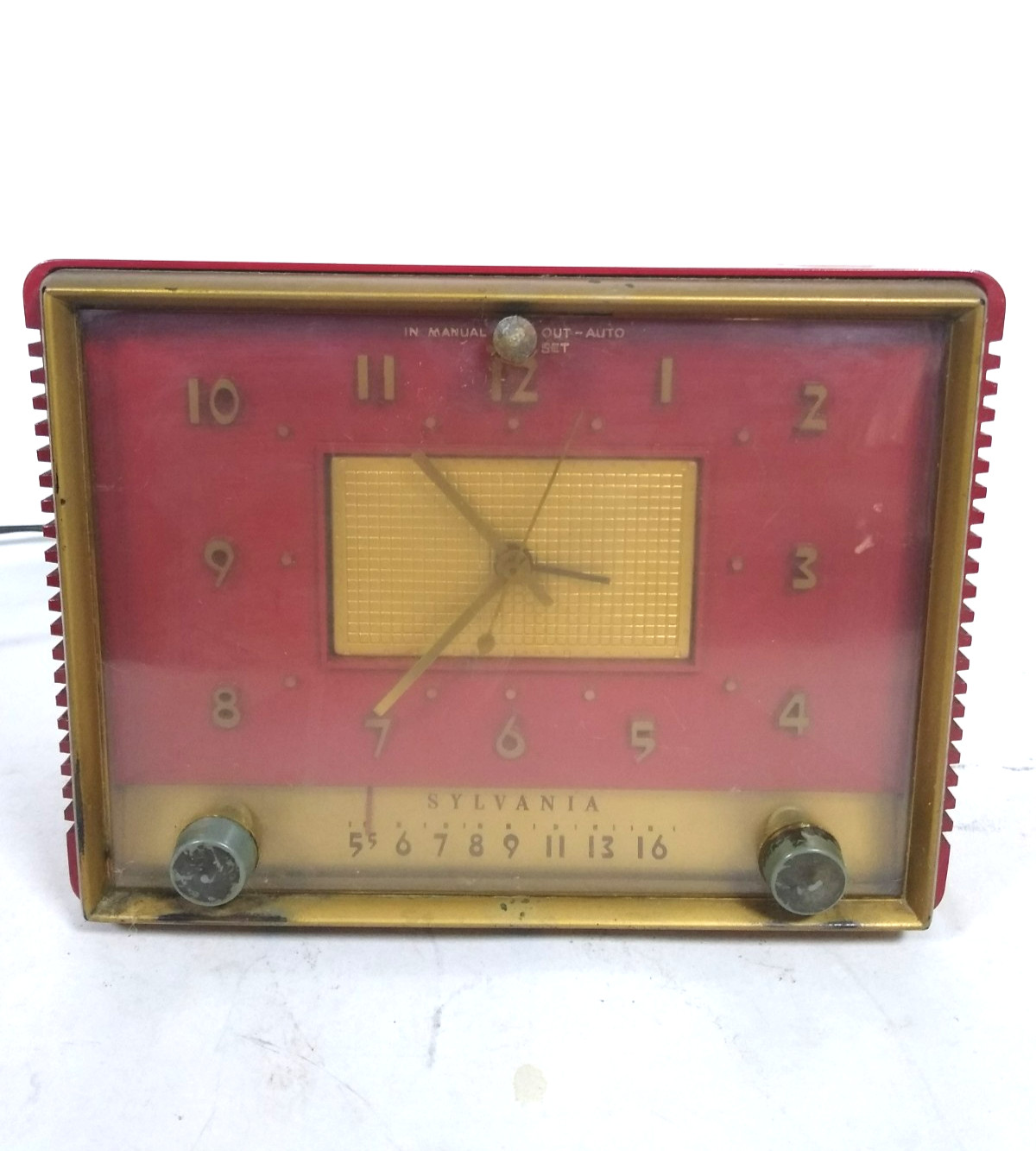 Vintage Sylvania model 543 clock radio, MCM, Dragoon Red, Project, For Parts