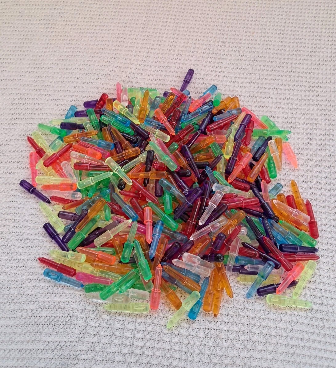 Vintage Lot of 400 Lite Brite Pegs Multi Colors  1 1/8”