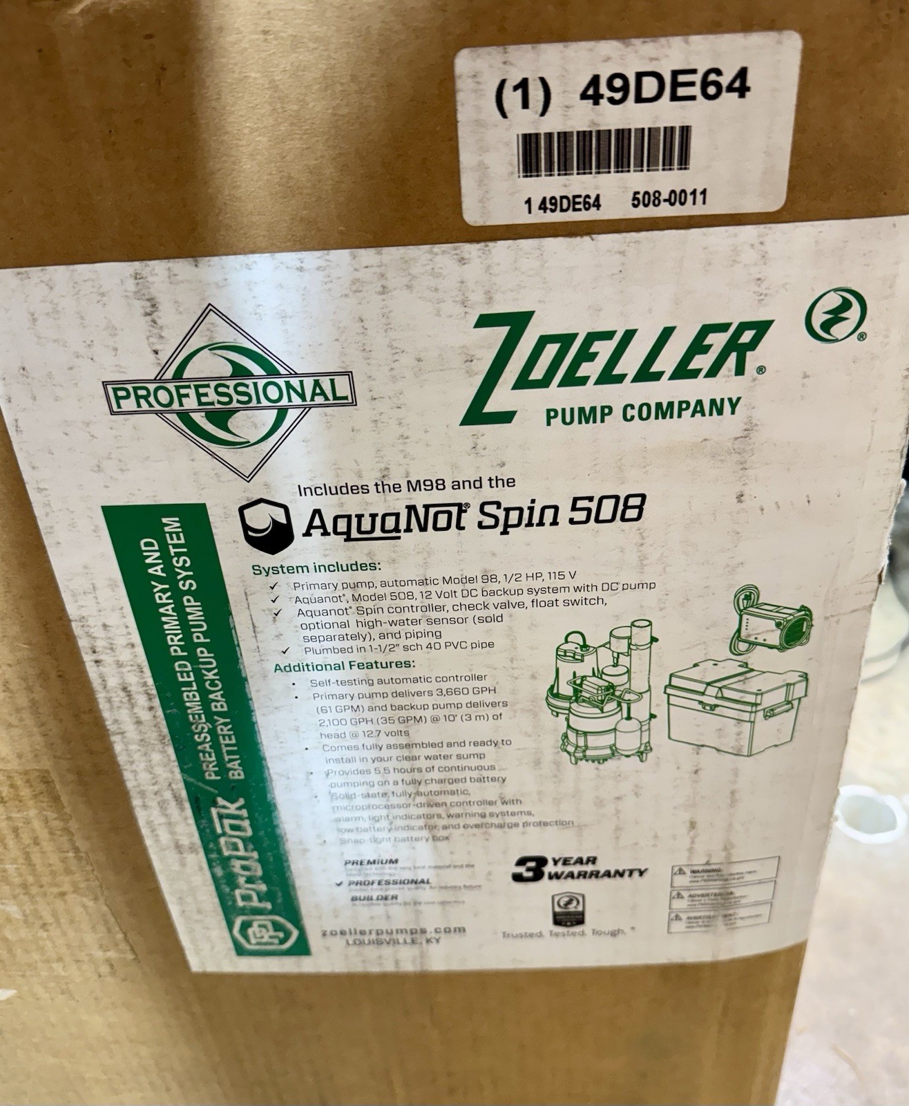 Zoeller 508-0007 Submersible Battery Back-Up Sump Pump System 115V / 12V DC