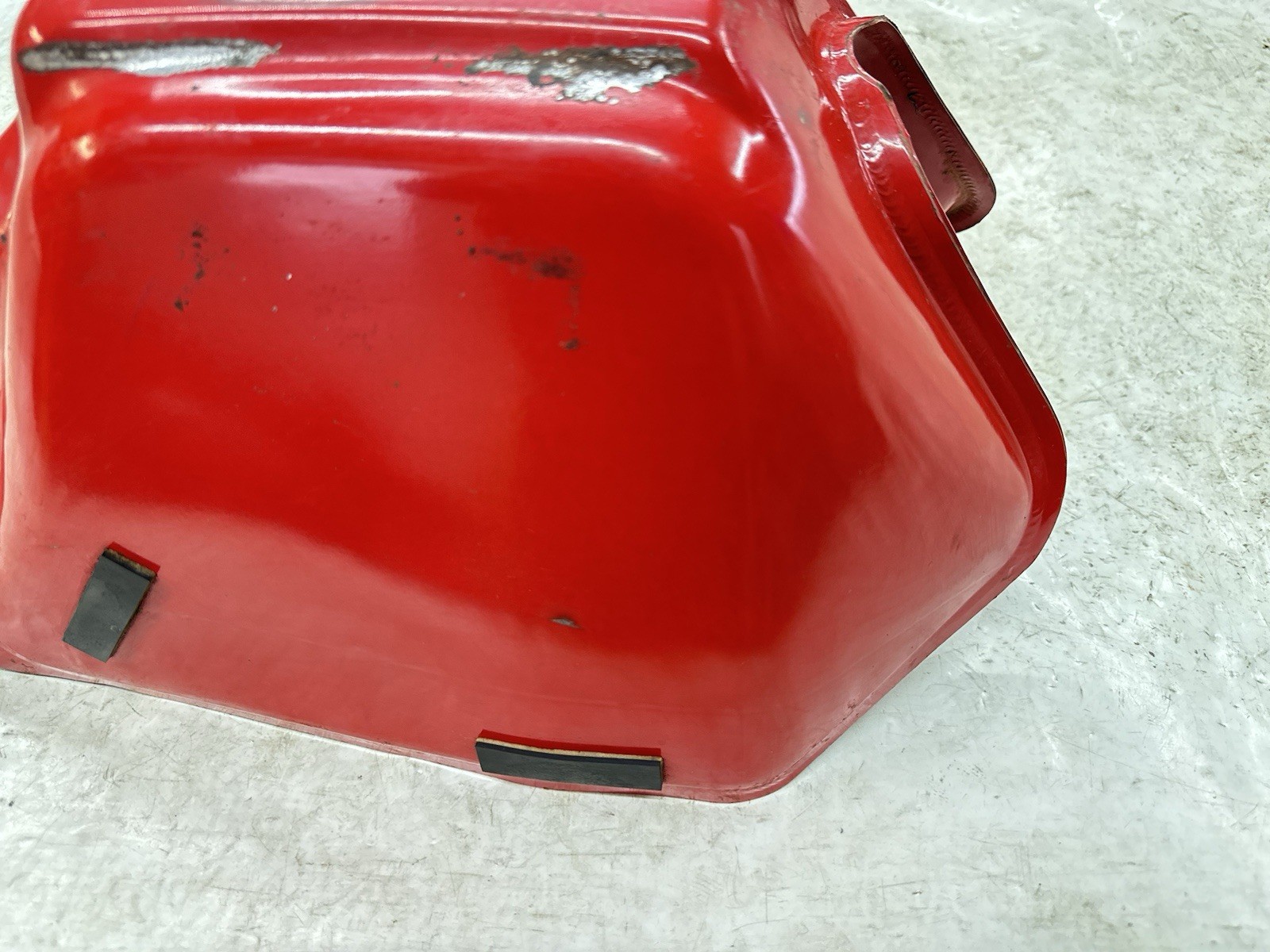 USED OEM 85 86 HONDA TRX 125 TRX125 FOURTRAX RED GAS FUEL TANK (CLEAN NO RUST!!)