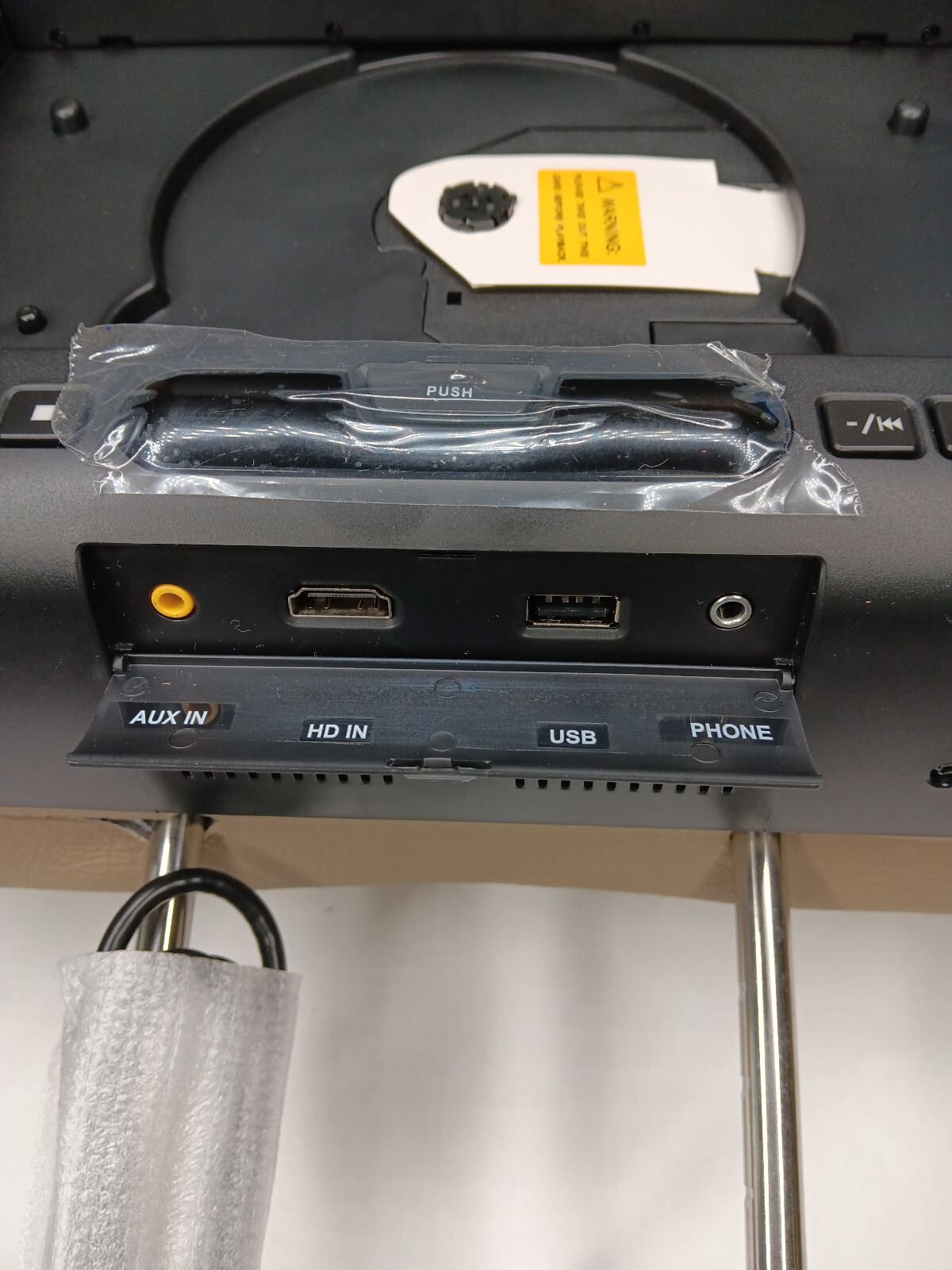 Audiovox AVXMTGHR9HD 9" Headrest HD Monitor w/ DVD Player