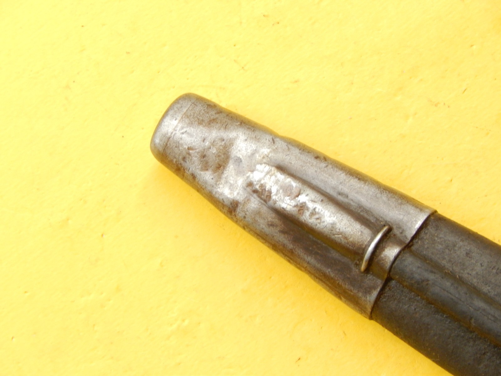 RARE DOUBLE SEAM SCABBARD - BRITISH ENFIELD 1907 BAYONET SCABBARD