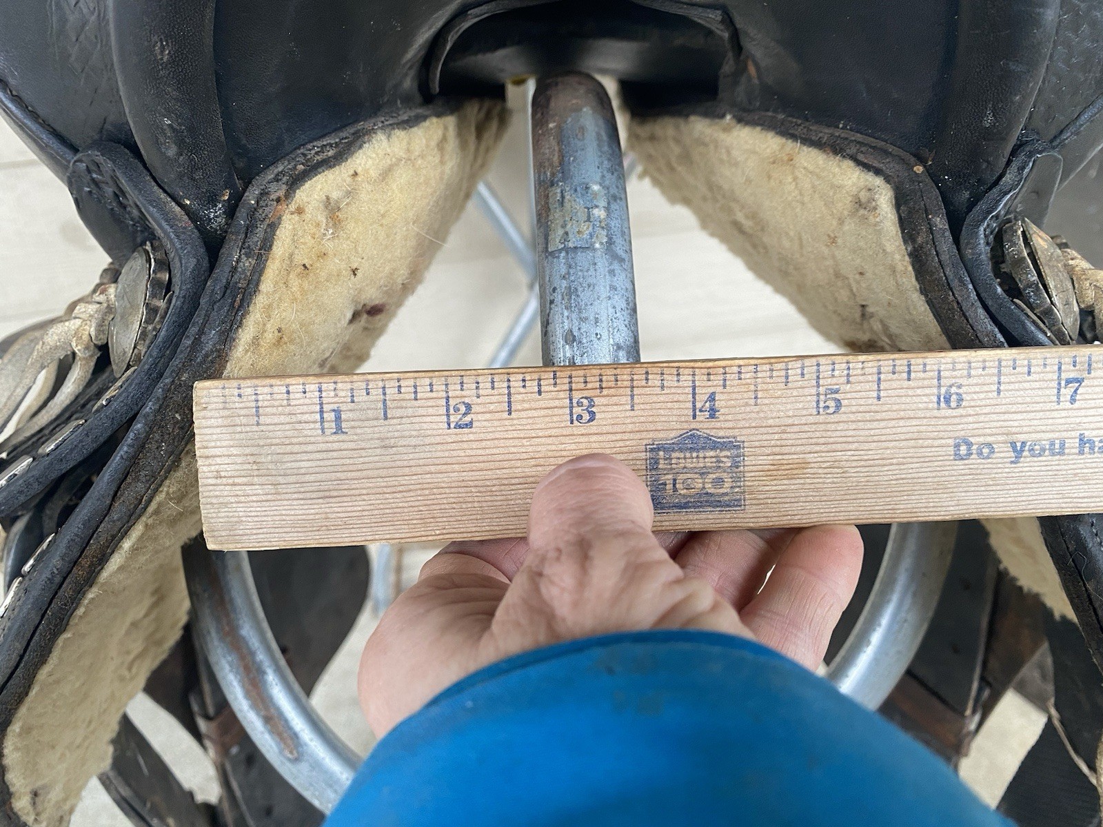 Vintage/Antique 15.5" Simco Western saddle w/silver diamonds, tapaderos