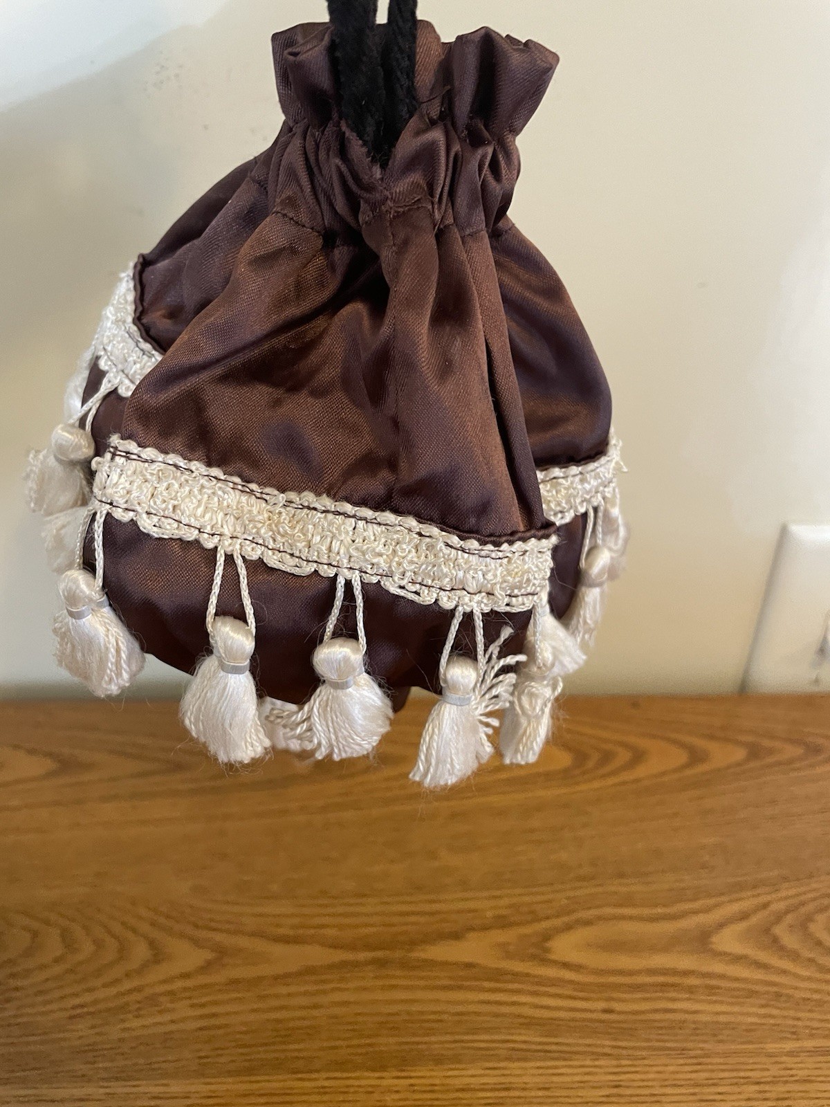 Ladies Victorian Style Brown Fabric Drawstring Purse Bag with Tassel Trim