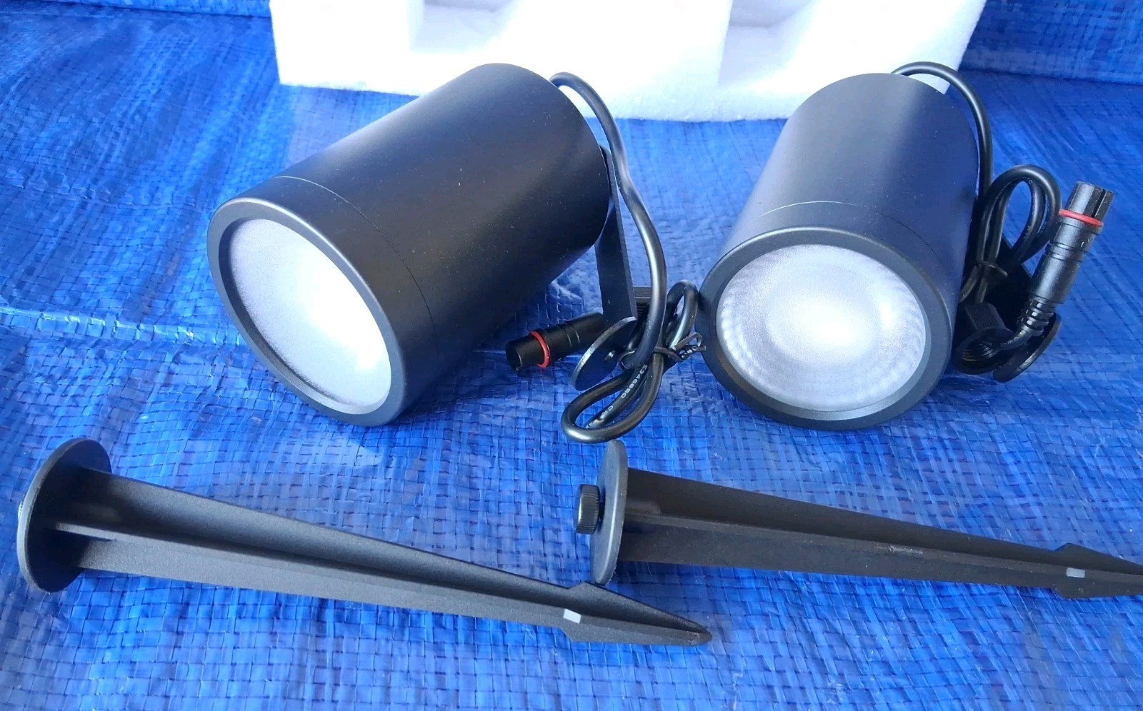 GOVEE RGBIC SPOTLIGHTS H7066 - 2 Pack Replacements w/ Spikes - (OOP) - NEW