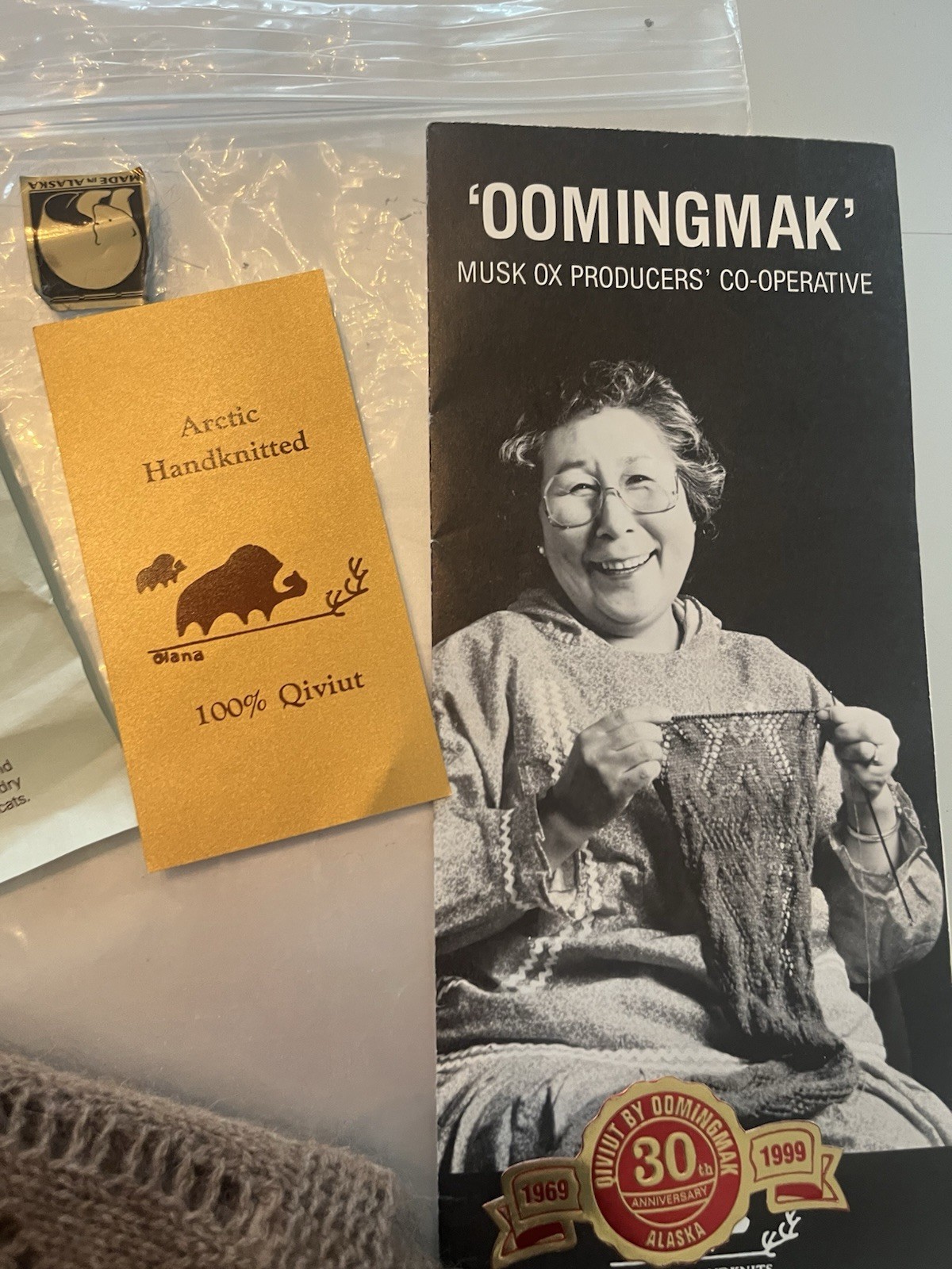 Authentic Qiviuk 100% Musk Ox Oomingmak Eskimo Smoke Ring Handknit Alaskan