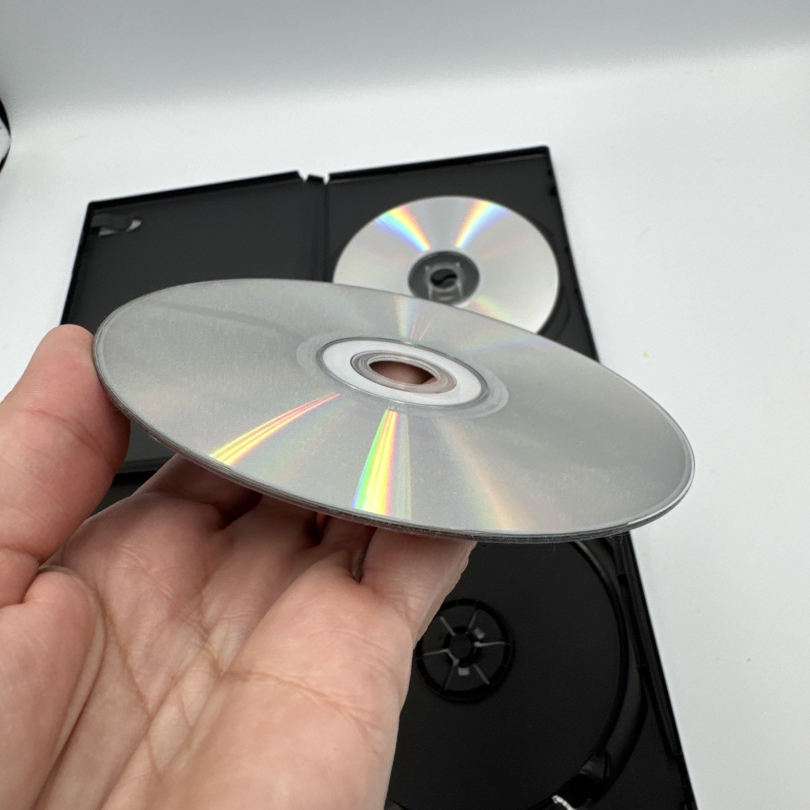 Finger Fantasies Meir Yedid + Titan’s Finger Magic Trick DVDs w/ Gimmick Finger