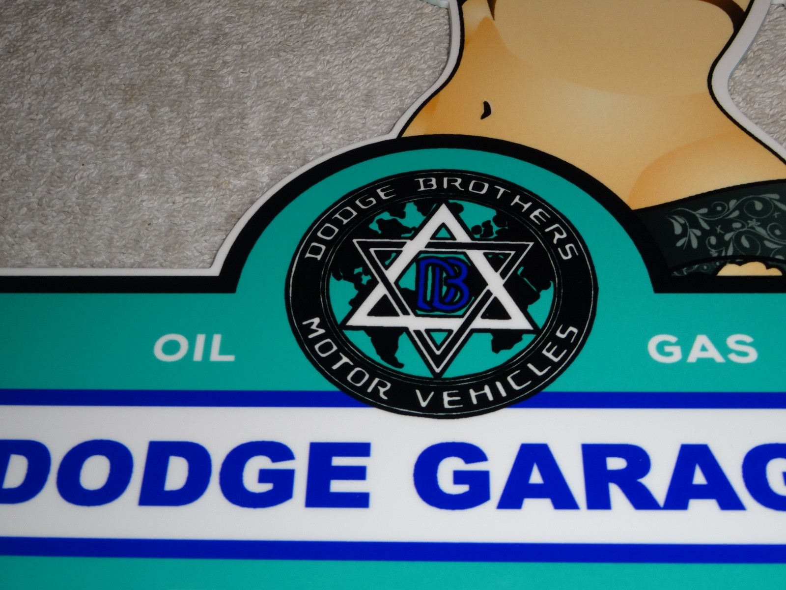 VINTAGE DODGE BROTHERS MOTOR VEHICLE SERVICE GARAGE 👩 WOMAN METAL GASOLINE SIGN