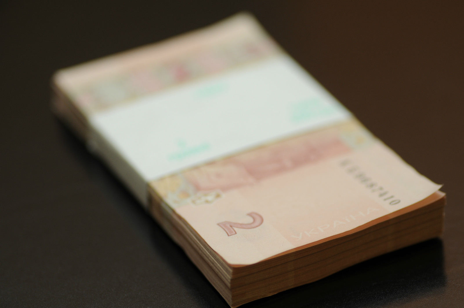 UKRAINE 2 HRYVNIA (grivna) FOREIGN PAPER MONEY BANKNOTE CURRENCY , UNCIRCULATED