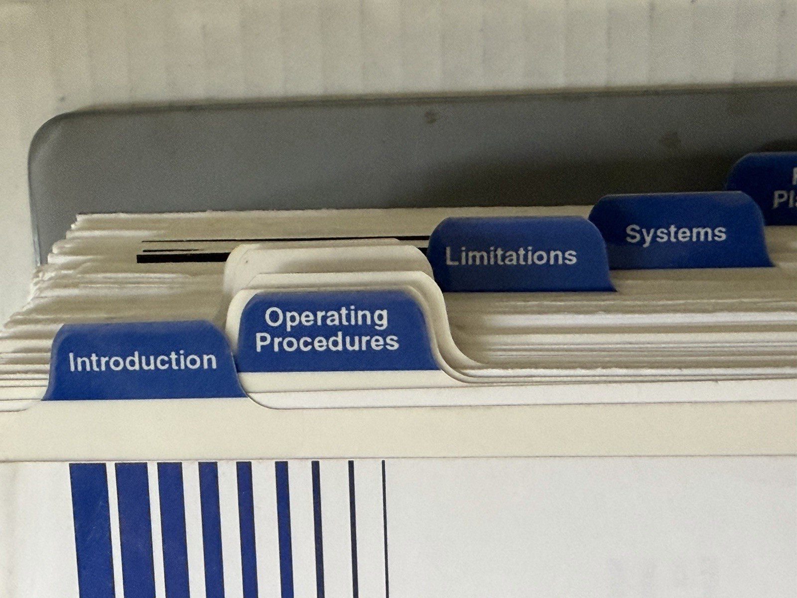 SimuFlite Hawker 700 Cockpit Reference Handbook