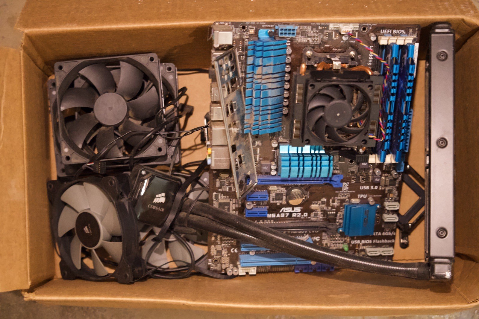 ASUS M5A97 R2.0 ATX Motherboard & CPU Combo w/ Water Cooling FX-8320, 8gb RAM