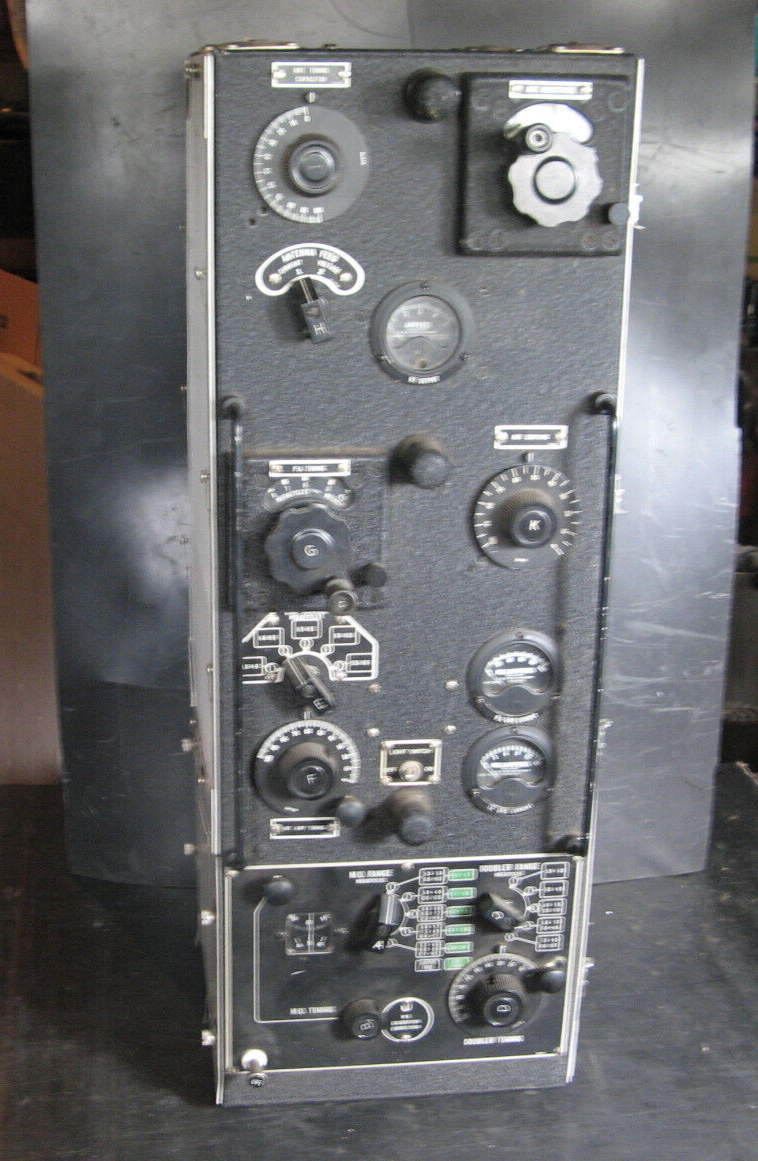 WWII WESTINGHOUSE TRW RADIO TRANSMITTER HF High Frequency CAY-52239 vintage USN
