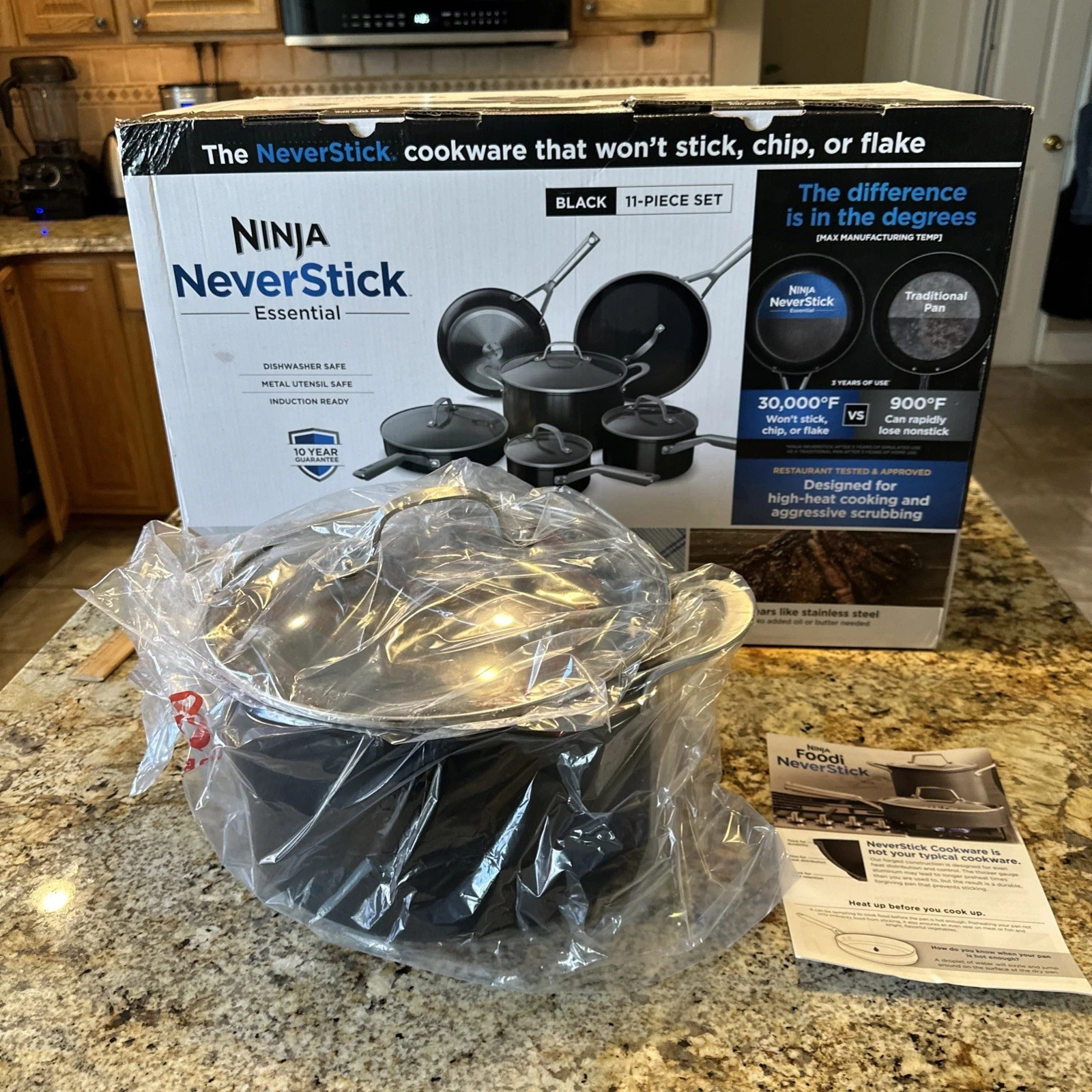 NEW Ninja C10355 Foodi NeverStick 5.5 Quart Stock Pot With Glass Lid, MINT