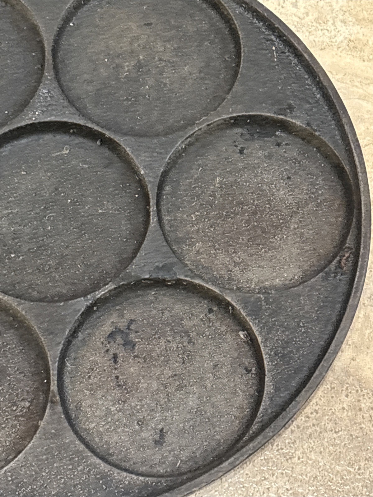 Vintage Unbranded Cast Iron Pancake Plett Pan - Marked Made In USA