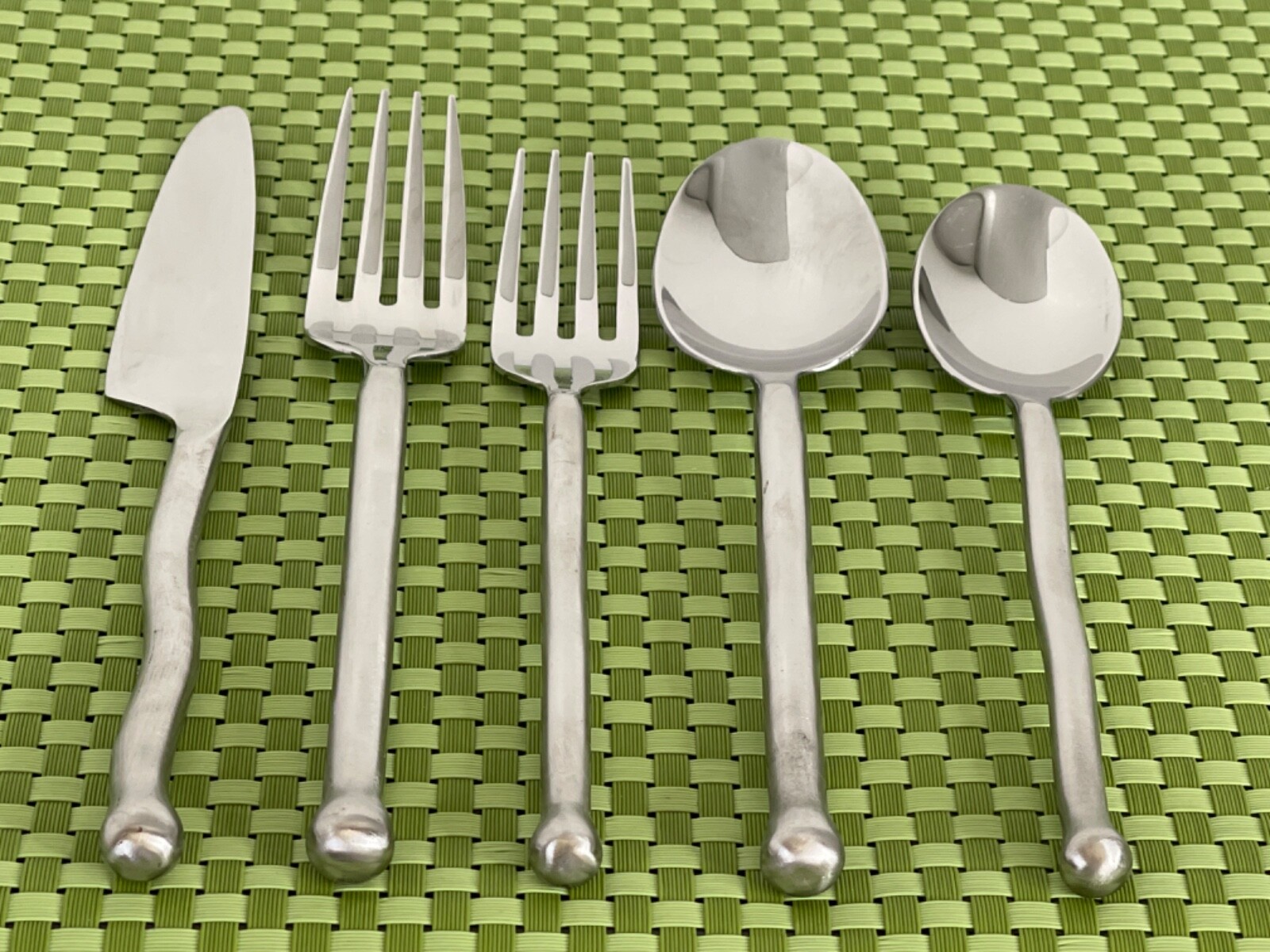 Gourmet Settings EXOTIQUE PLATINUM Stainless Wavy Flatware SMART CHOICE B71WU