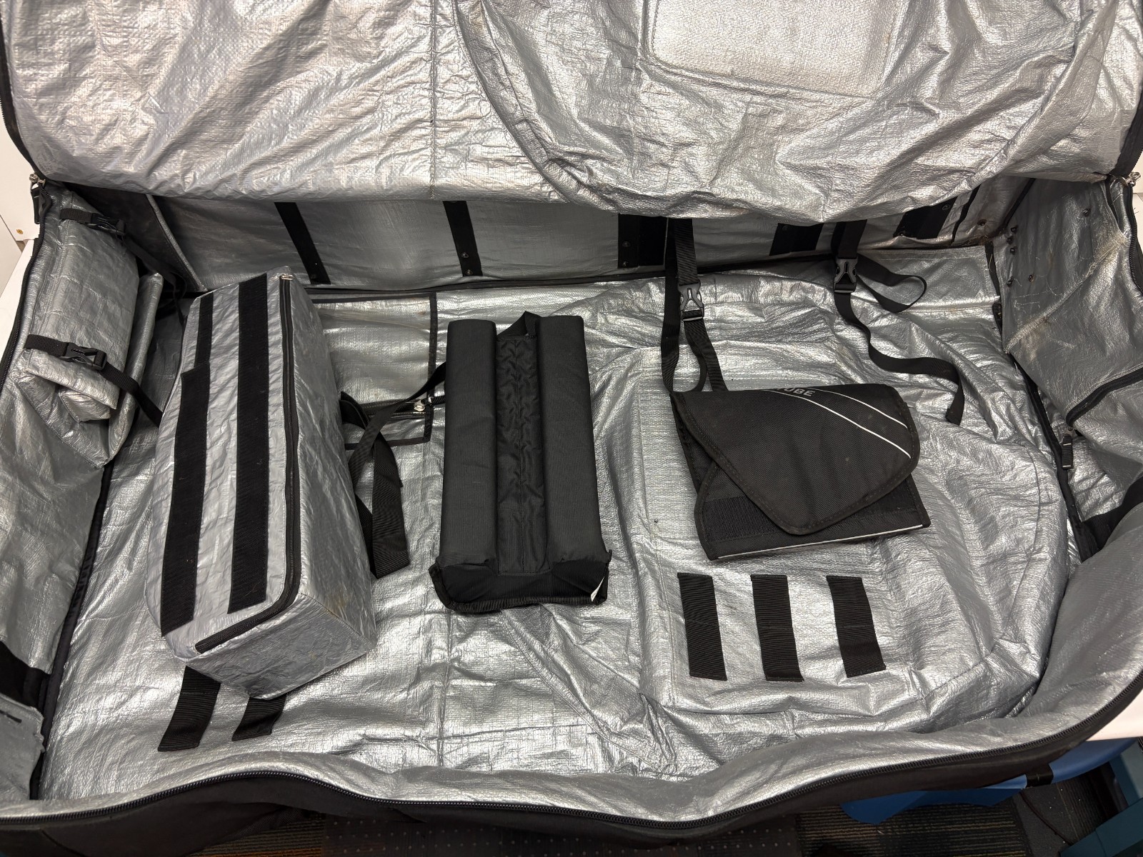 EVOC Bike Travel Bag Pro(?) Black Rolling Maximum Protection Bicycle Travel Bag