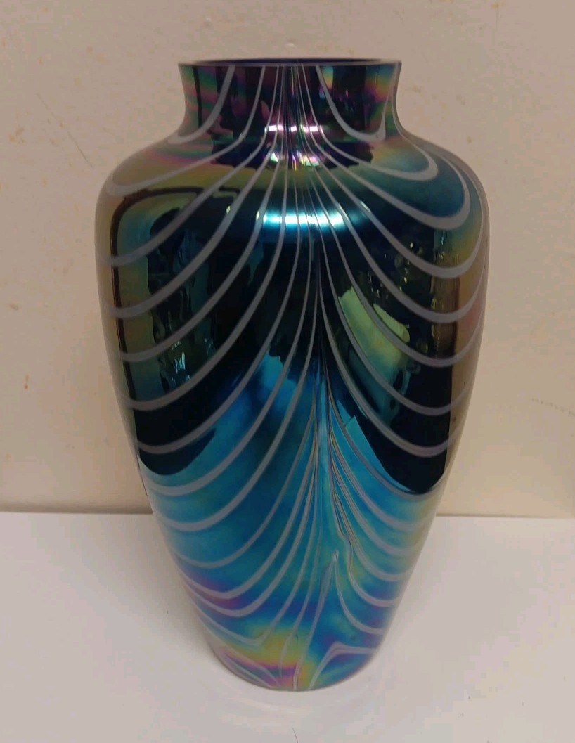 Vintage Vandermark  Pulled Feather Iridescent Vase 9" H