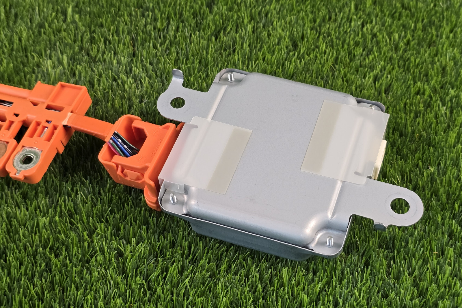 Toyota Prius C 2012-2017 Hybrid Battery Voltage sensor 89892-52011 with wire OEM