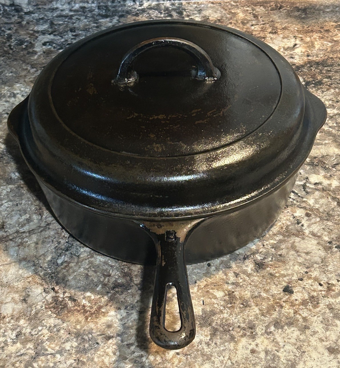 Vintage Griswold #8 Deep Cast Iron Chicken Fryer 777B Skillet w/ 1098B Lid -FLAT