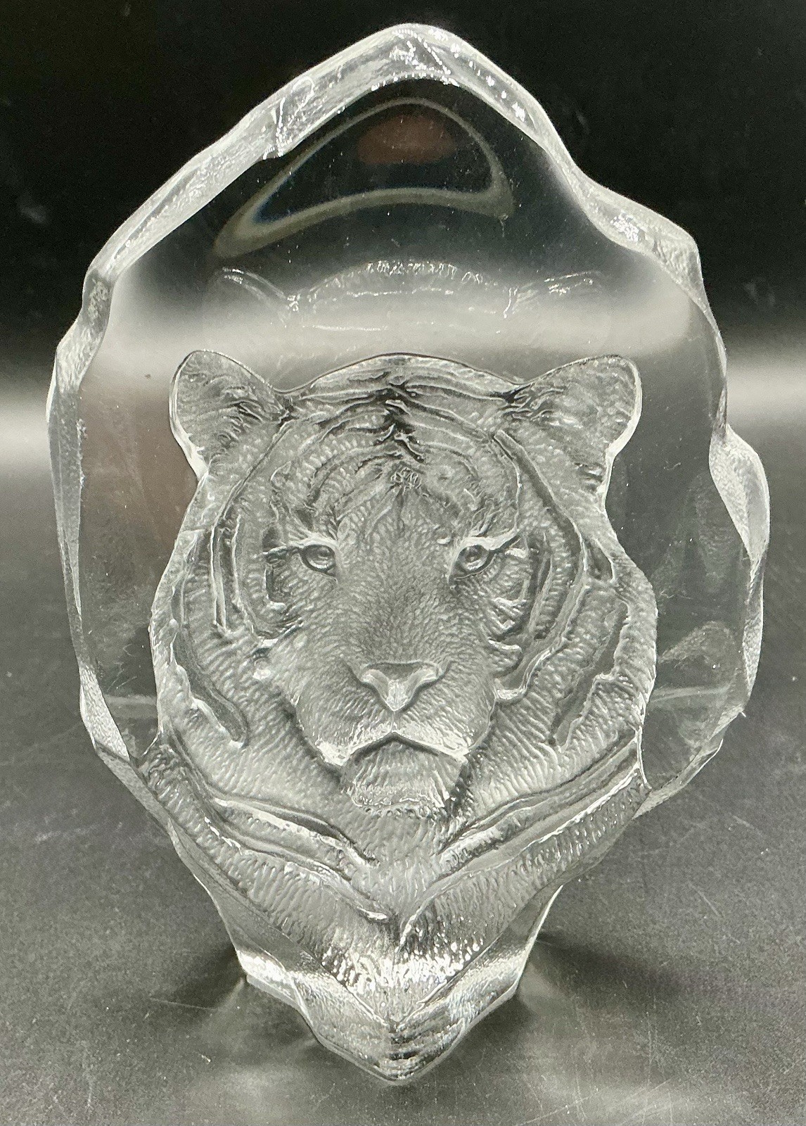 Mats Jonasson 3D Crystal Tiger Head Sculpture Maleras, Sweden Art Glass Wildlife