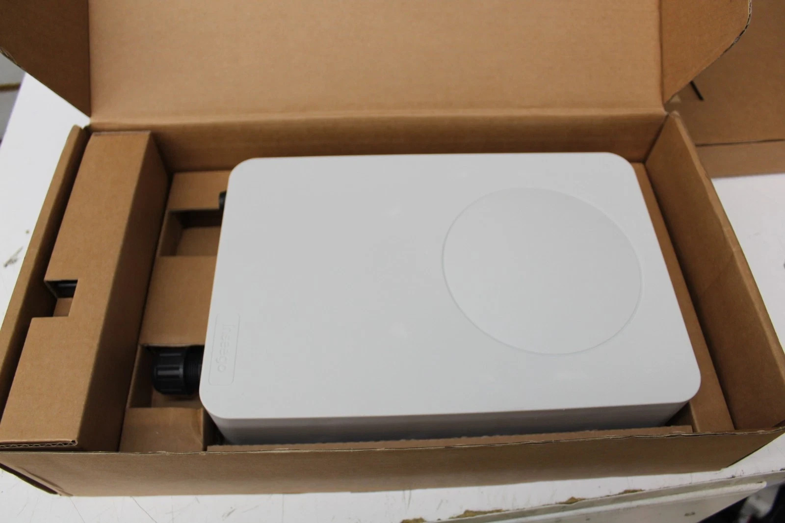 Inseego FW3000 Mobile Broadbamd Outdoor 5G Gateway