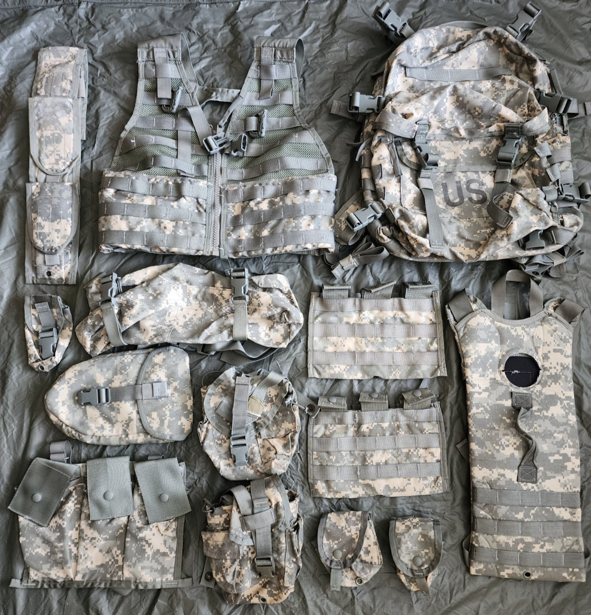 16 Piece Rifleman Kit MOLLE System - ACU (Complete Set) USGI U.S. ARMY