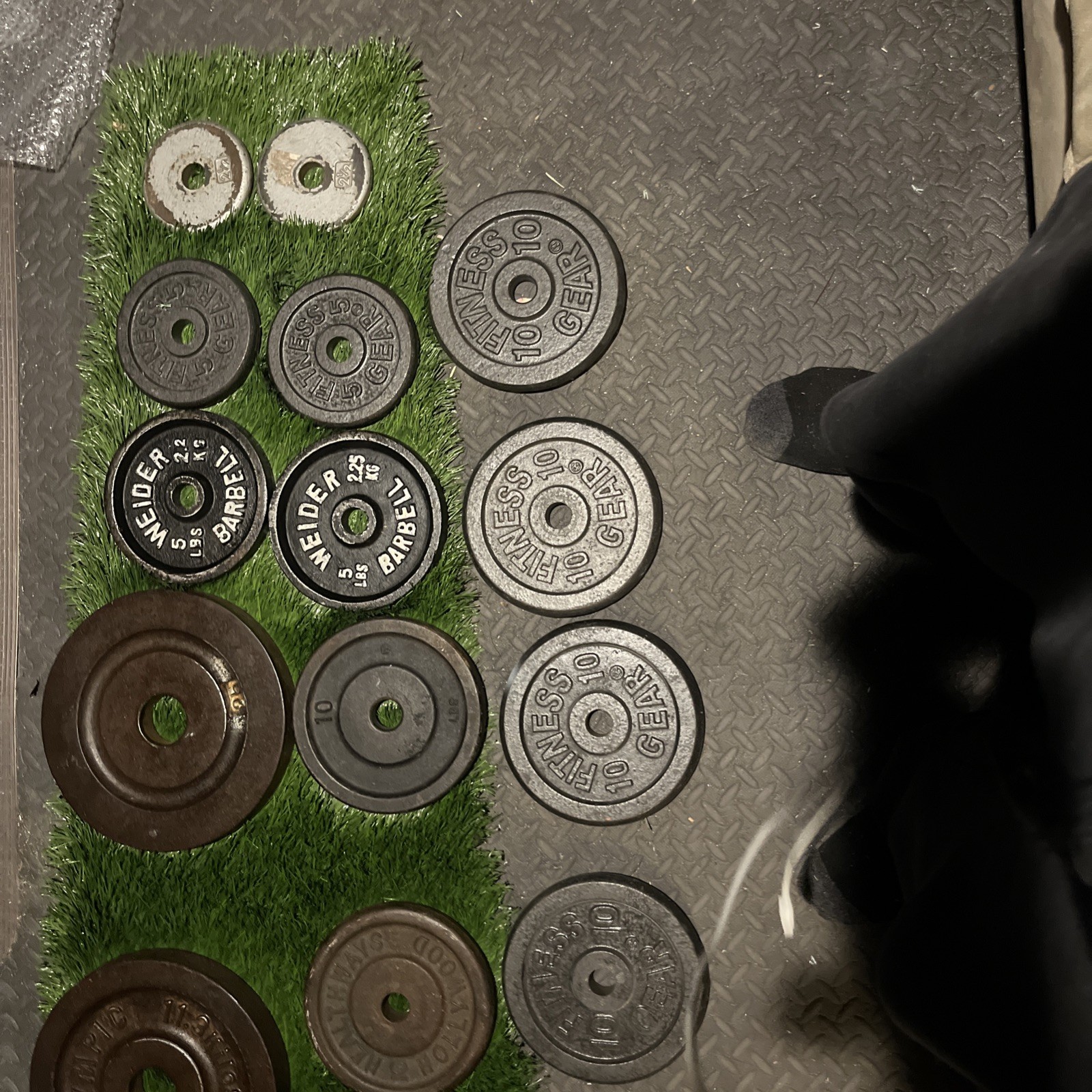 Vintage Weights W/ Curling Bar