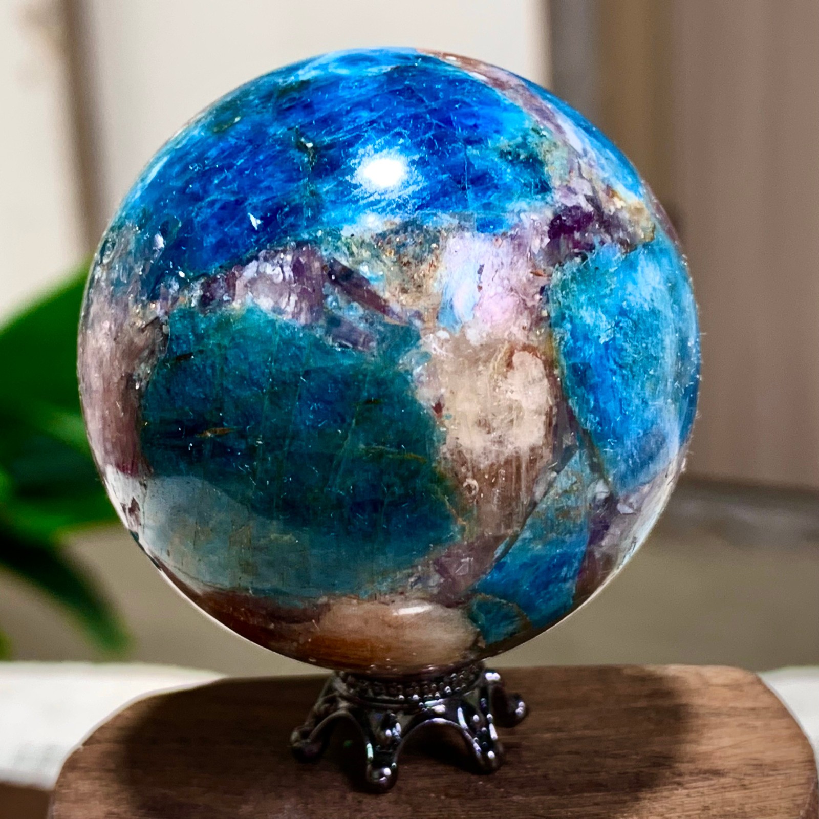 128G Natural Blue Aptite +Sun Stone purple lepidolite Sphere mineral sample