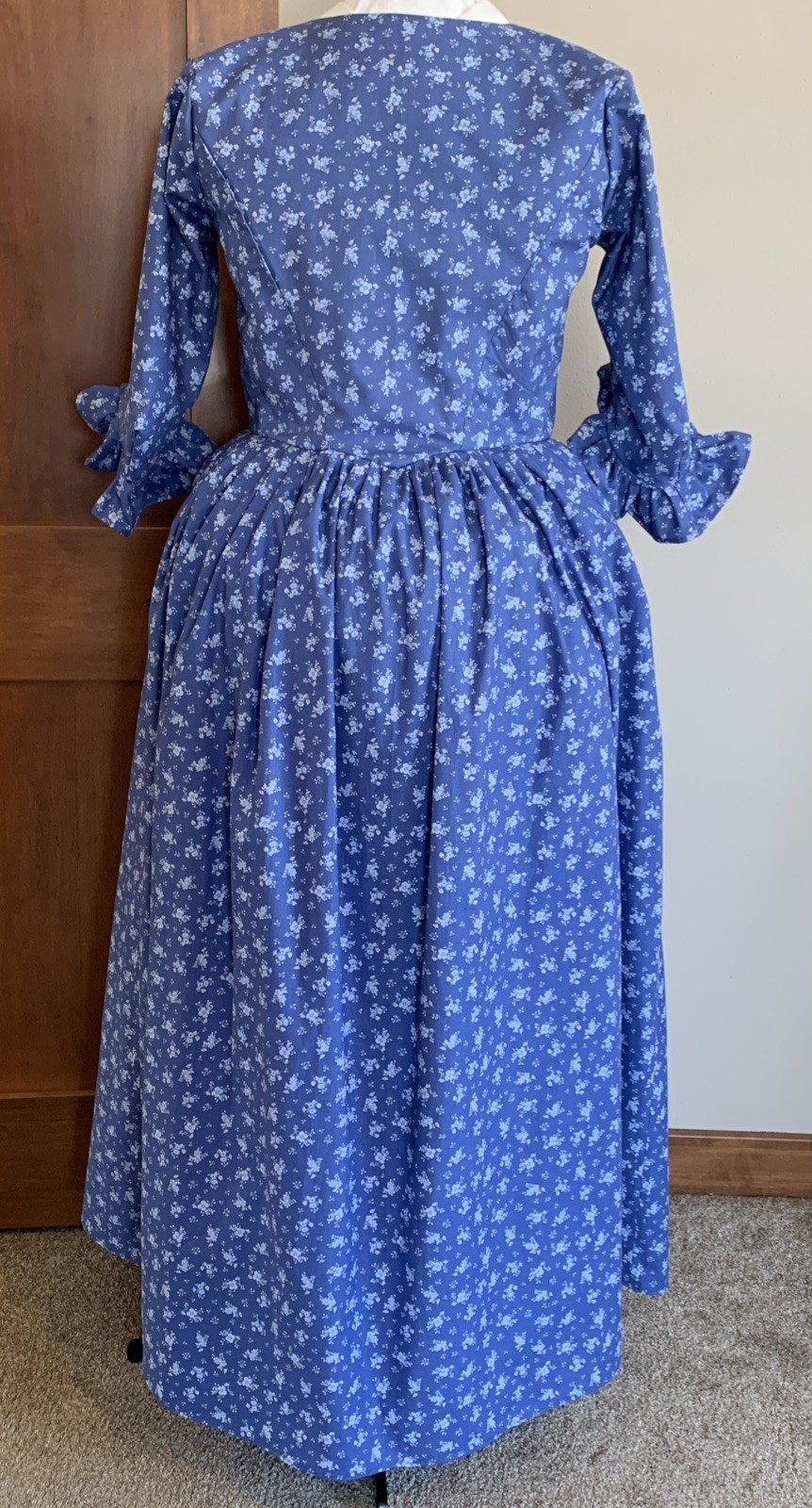 LG Outlander, Colonial, Sprigged Calico Cotton Over Dress/Gown, Polonaise NWOT