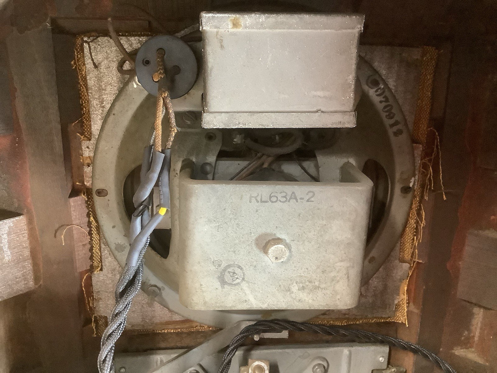 1936 RCA Model 6T2 Tube Type Tombstone Wood Radio Works Good Condition BC SW