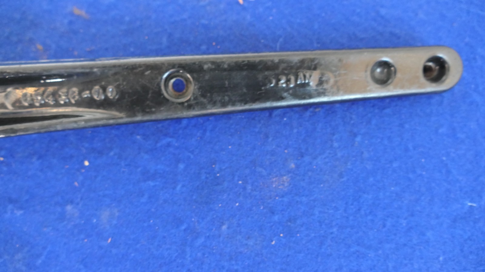 Genuine Harley Davidson Softail Fatboy Deuce Exhaust Mounting Bracket 2000-2006