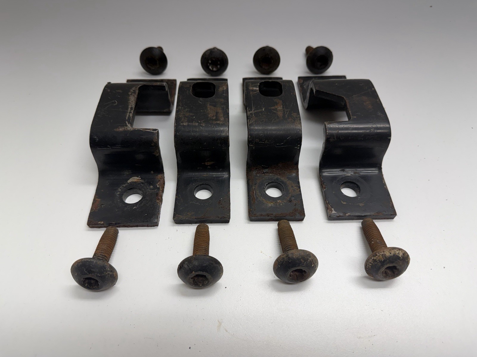 92 - 07 FORD VAN ECONOLINE E SERIES CLUB WAGON BENCH SEAT MOUNTING BRACKETS B22